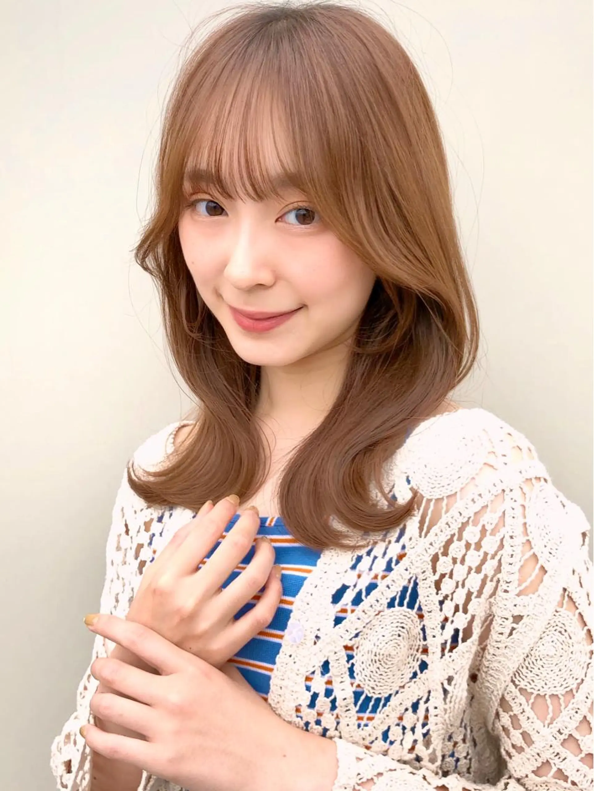 ロング くびれヘア 顔周りカット 韓国風ヘア 小顔カット カット ヘアカラー トリートメント トレンドヘア🌿 chinariのヘアスタイル