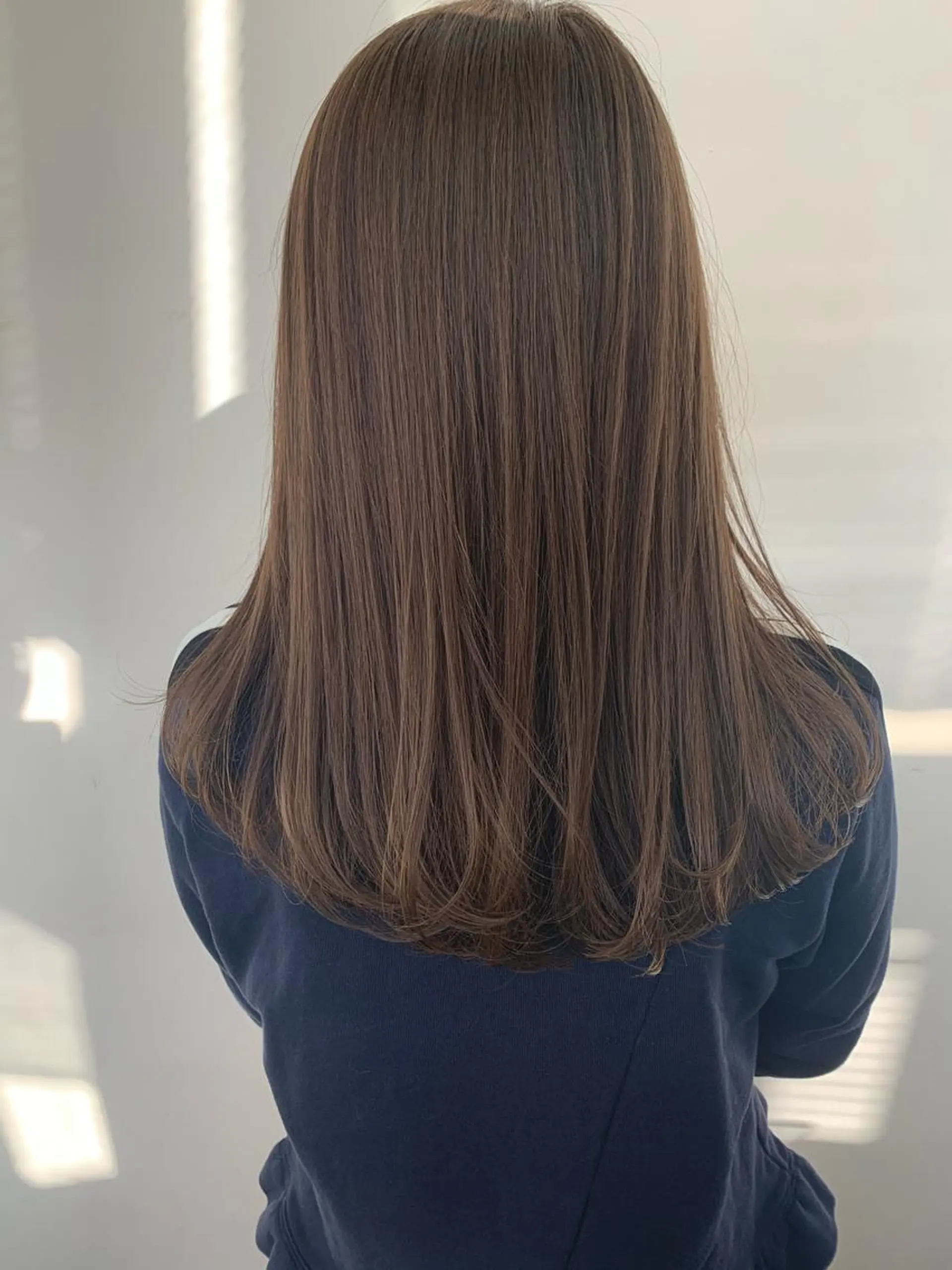 ミディアム カラー ベージュカラー 髪質改善サロン 心斎橋ARCHEのヘアスタイル