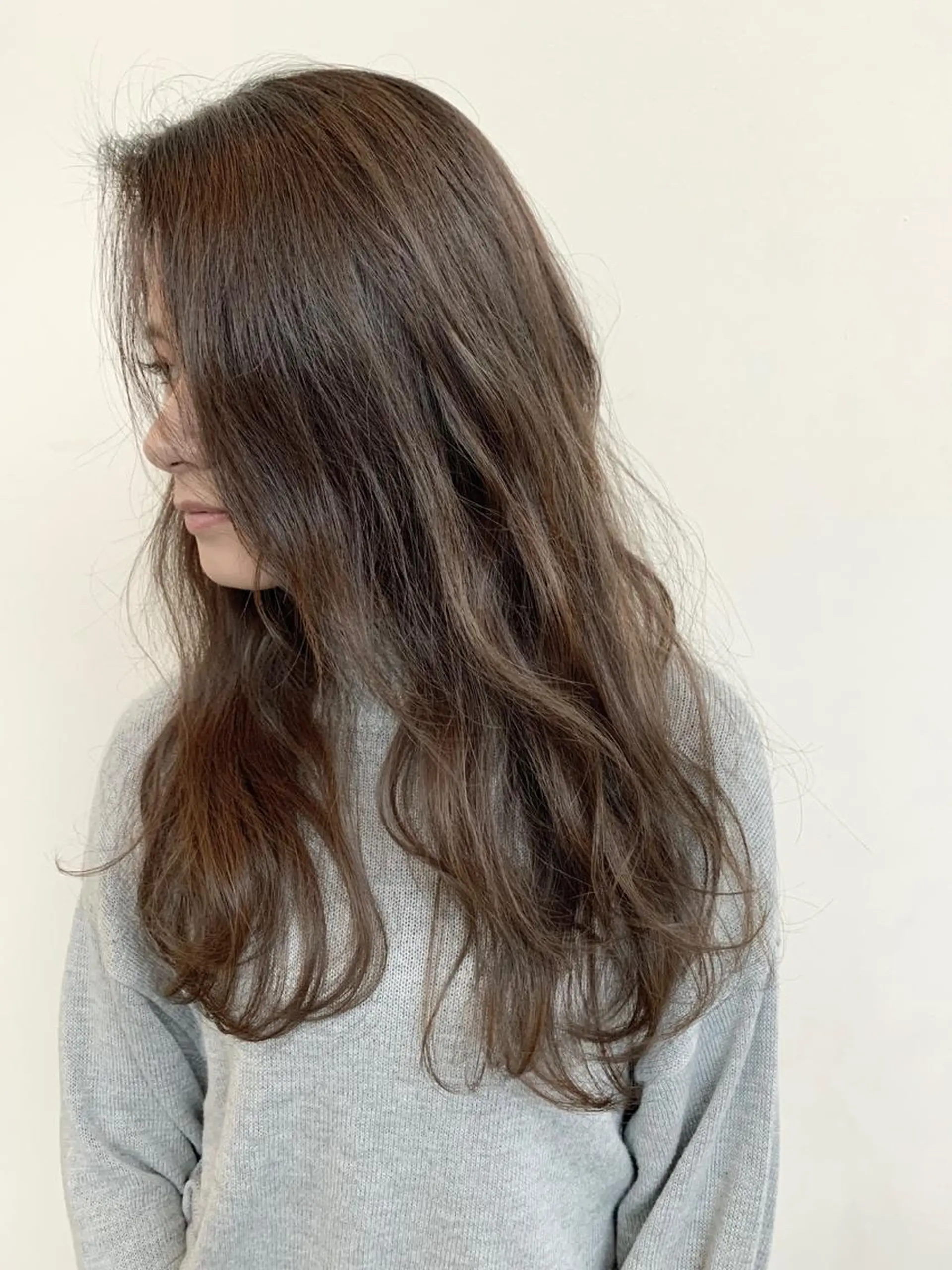 ロング カラー ベージュカラー Beach 代表 KENTAのヘアスタイル