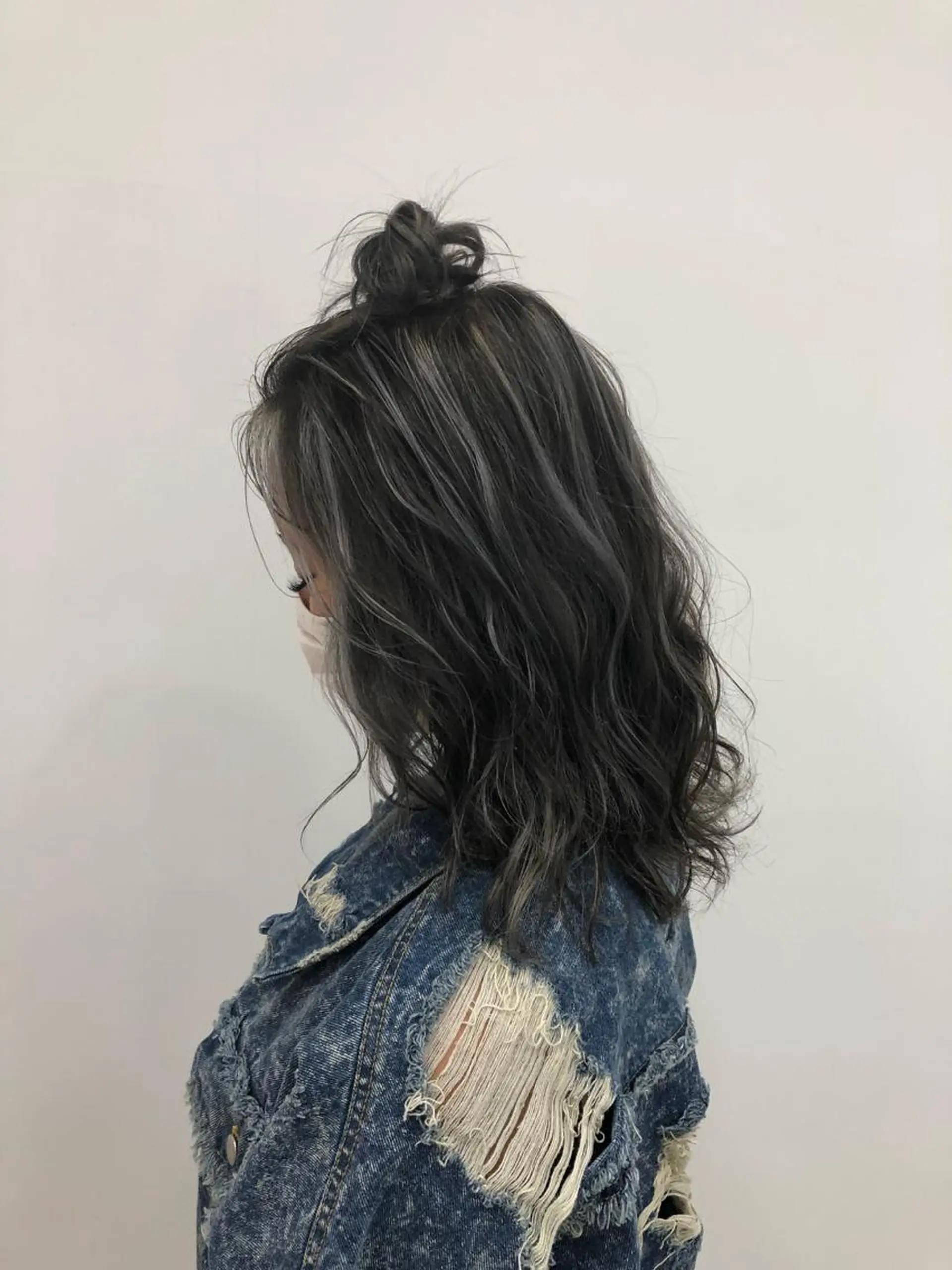 ミディアム ハイライト Rubik's江坂 ルービックえさかのヘアスタイル