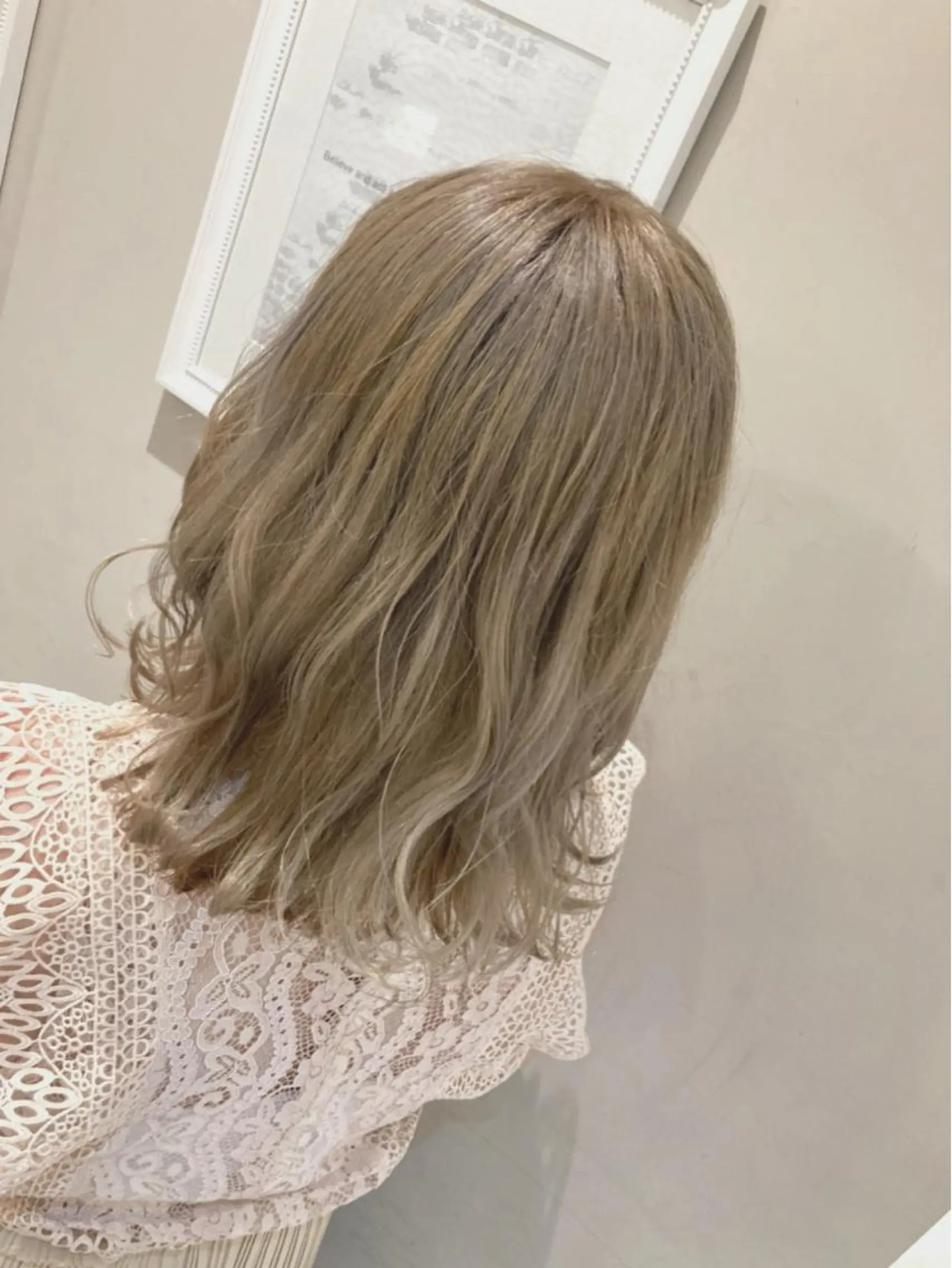 ミディアム カラー ベージュカラー カット ヘアカラー トリートメント ダアッカ所属・高木 陽平のヘアスタイル