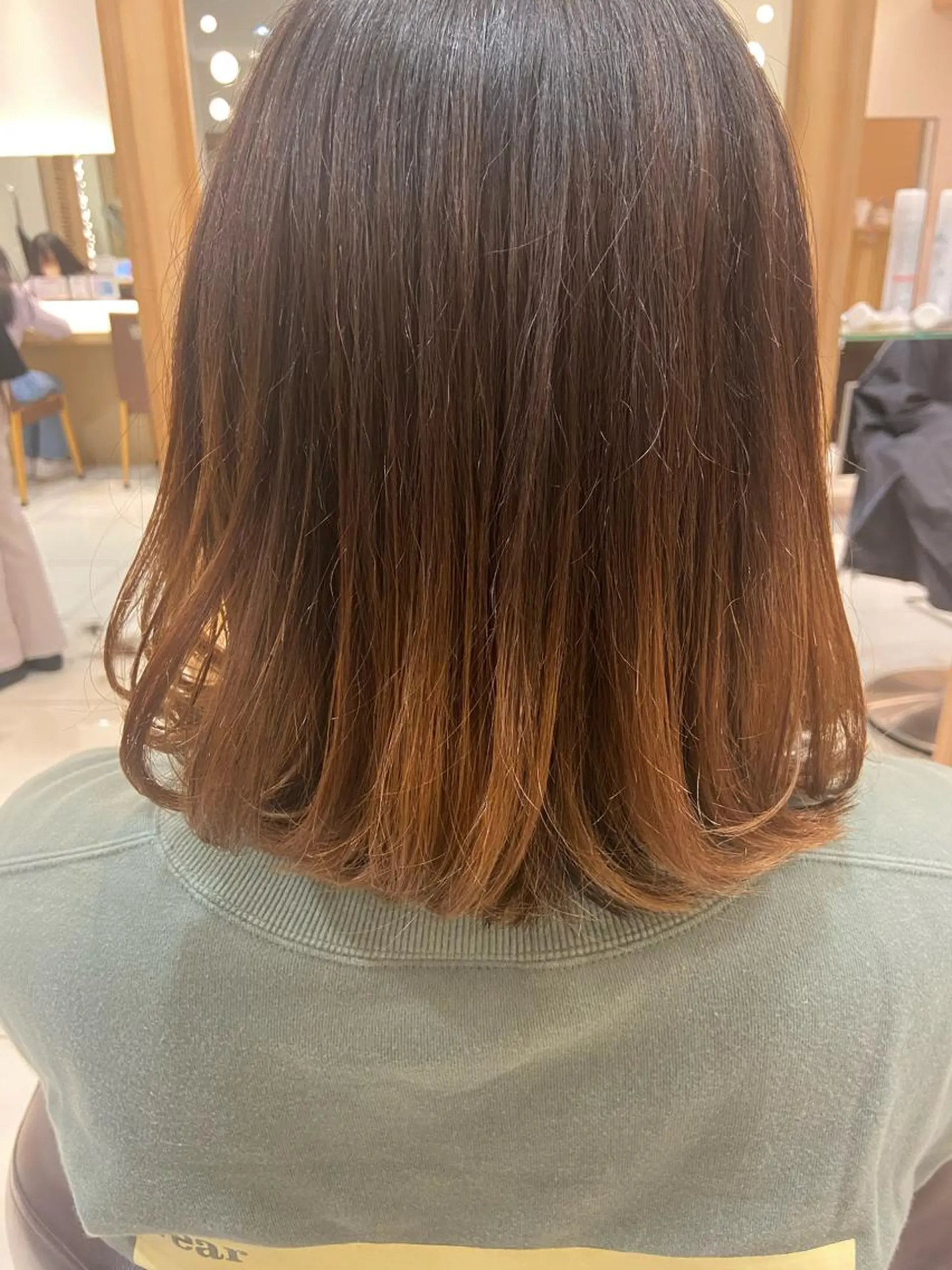 ミディアム なつな/ 透明感カラーのヘアスタイル