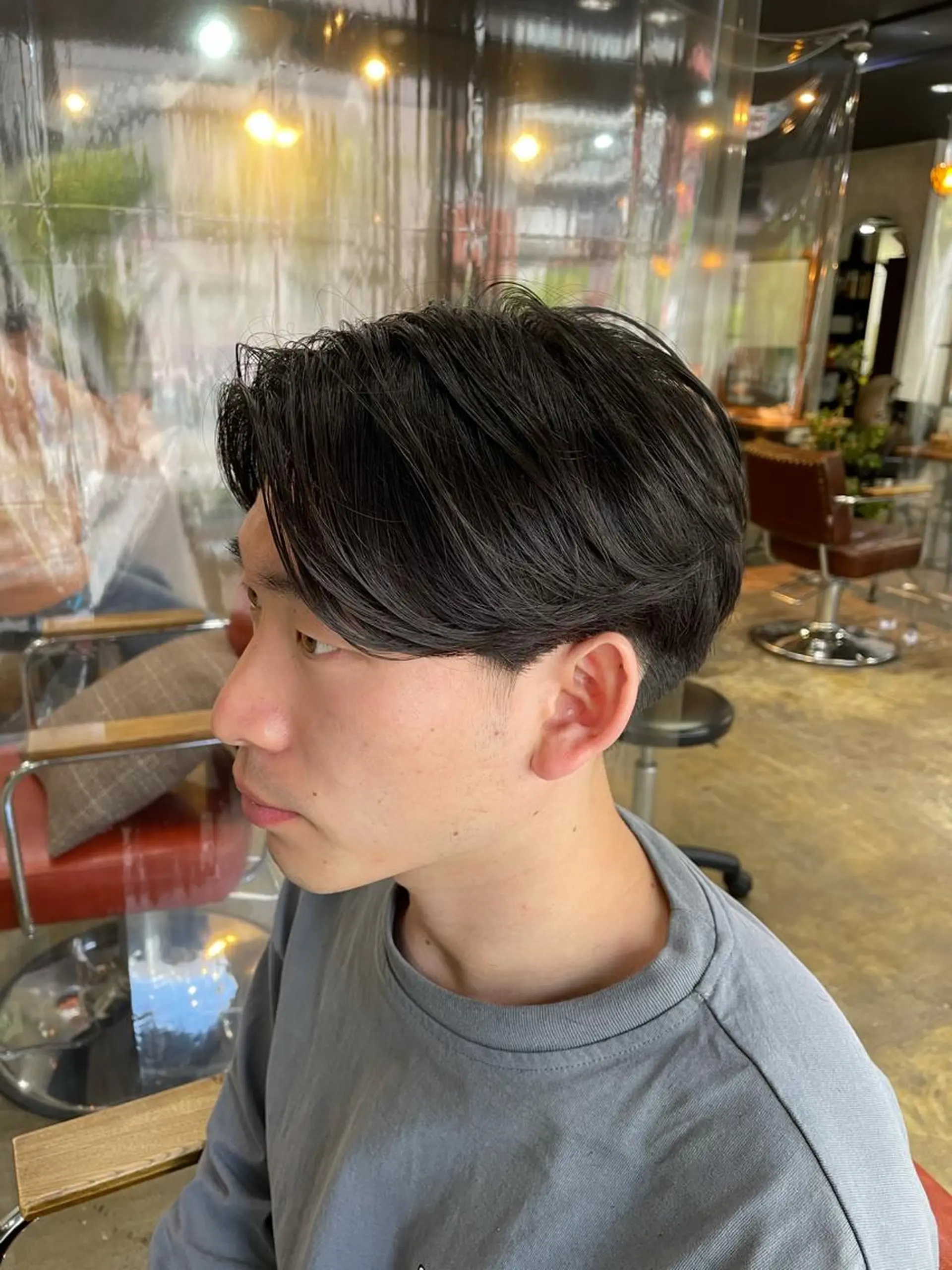 メンズ センターパート メンズ韓国風 刈り上げ 鈴木 雅人のヘアスタイル