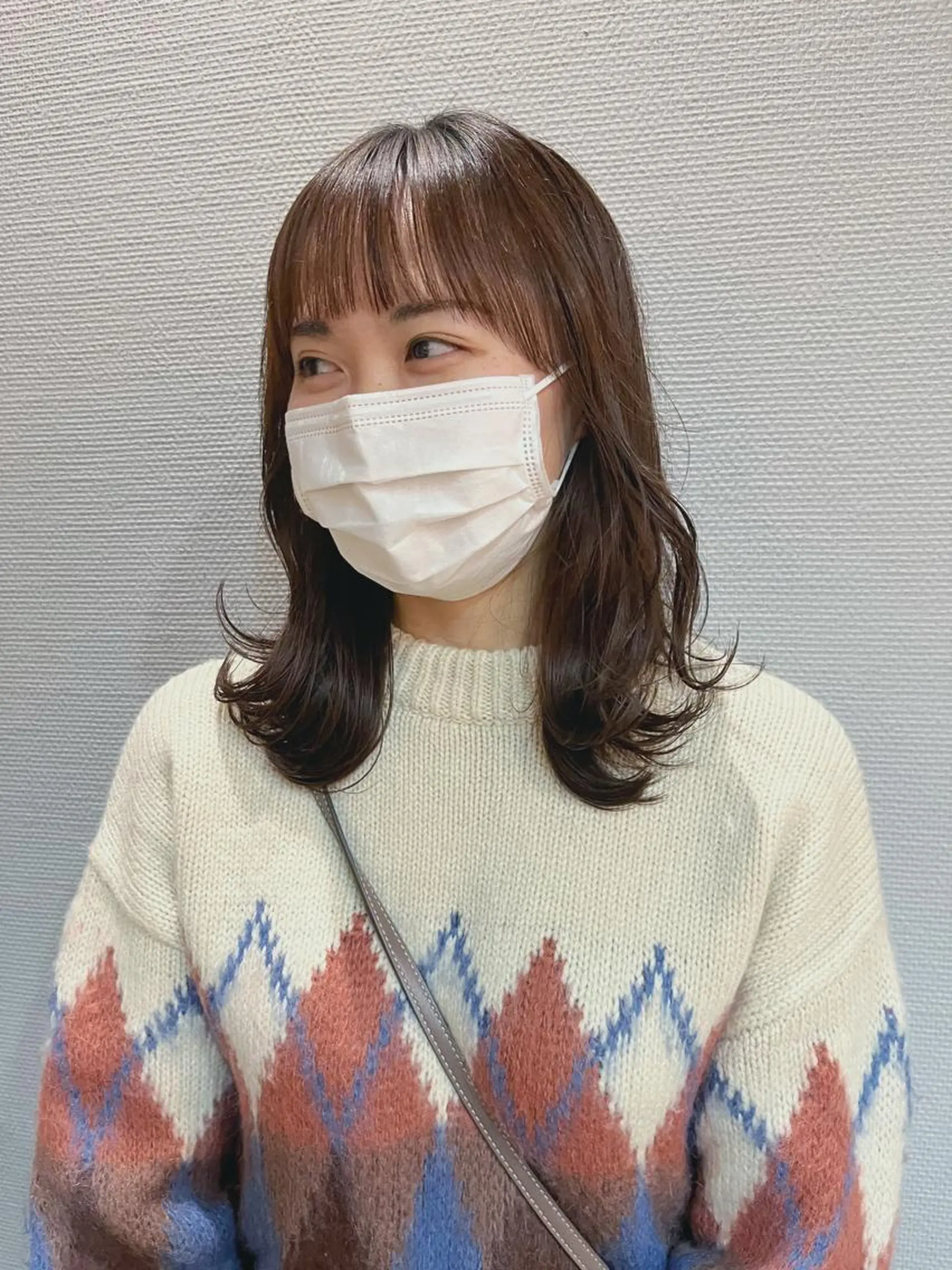 ミディアム レイヤーカット かわい りほのヘアスタイル