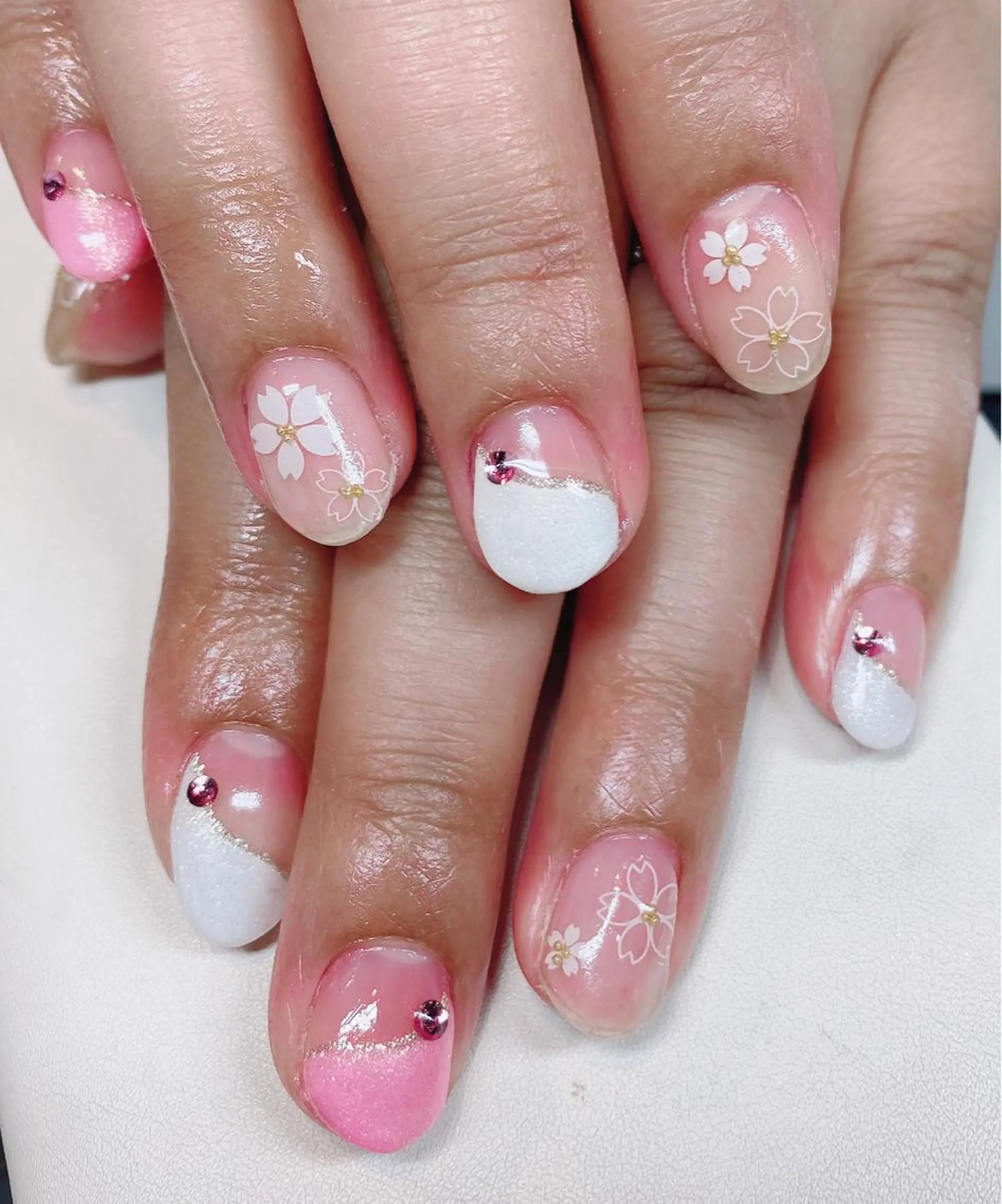 ネイル ニュアンスネイル🌈 MYU Nailsのネイルデザイン