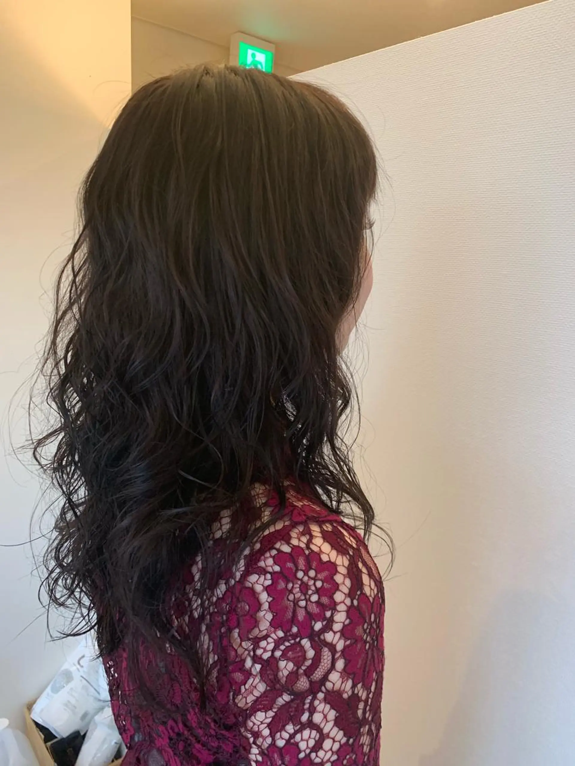 ロング カラー パーマ ヘアサロン ユリのヘアスタイル