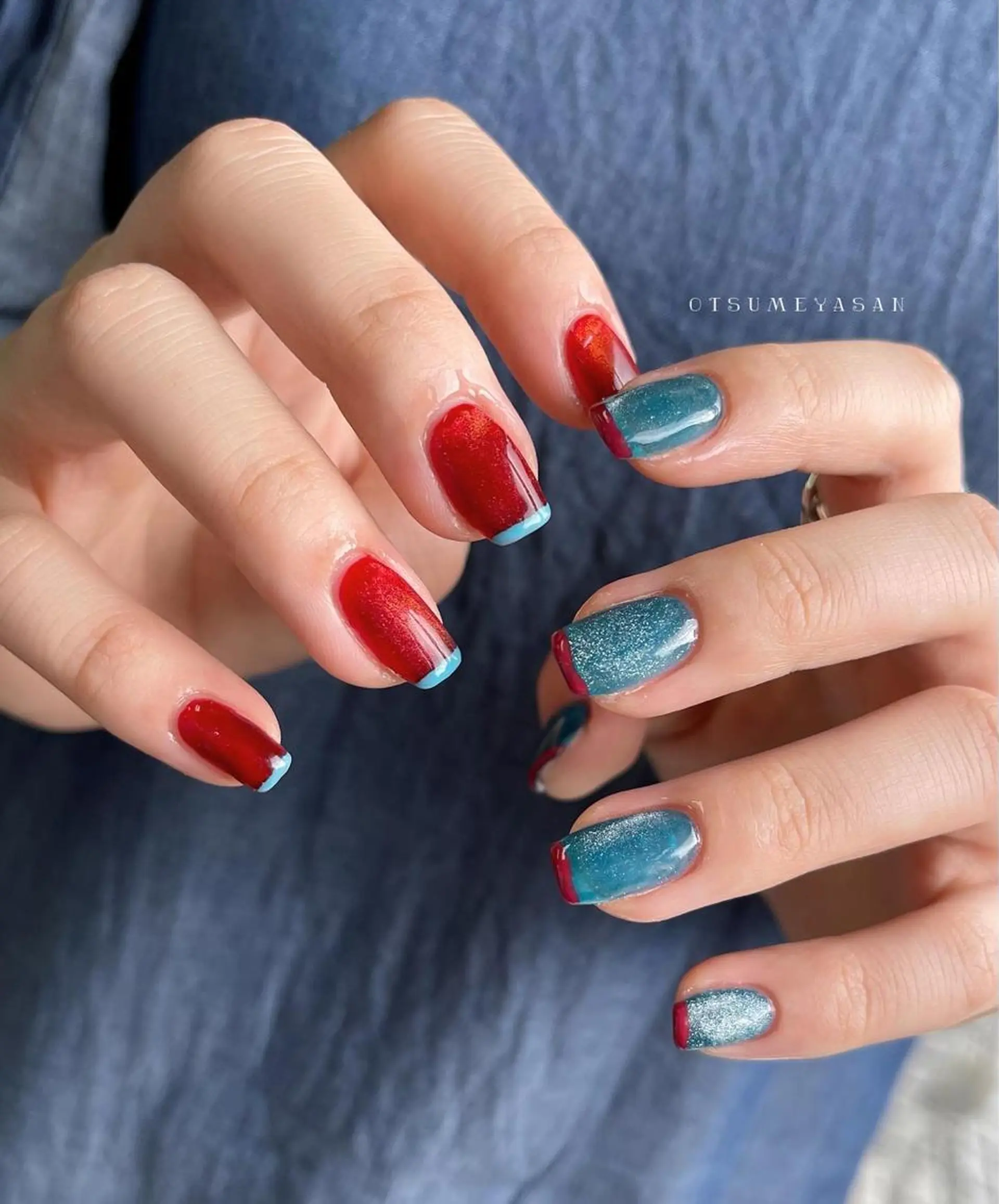 ネイル オーロラネイル ブルー ゴールド 韓国ネイル ラメ(グリッター) わたなべ ちかのネイルデザイン