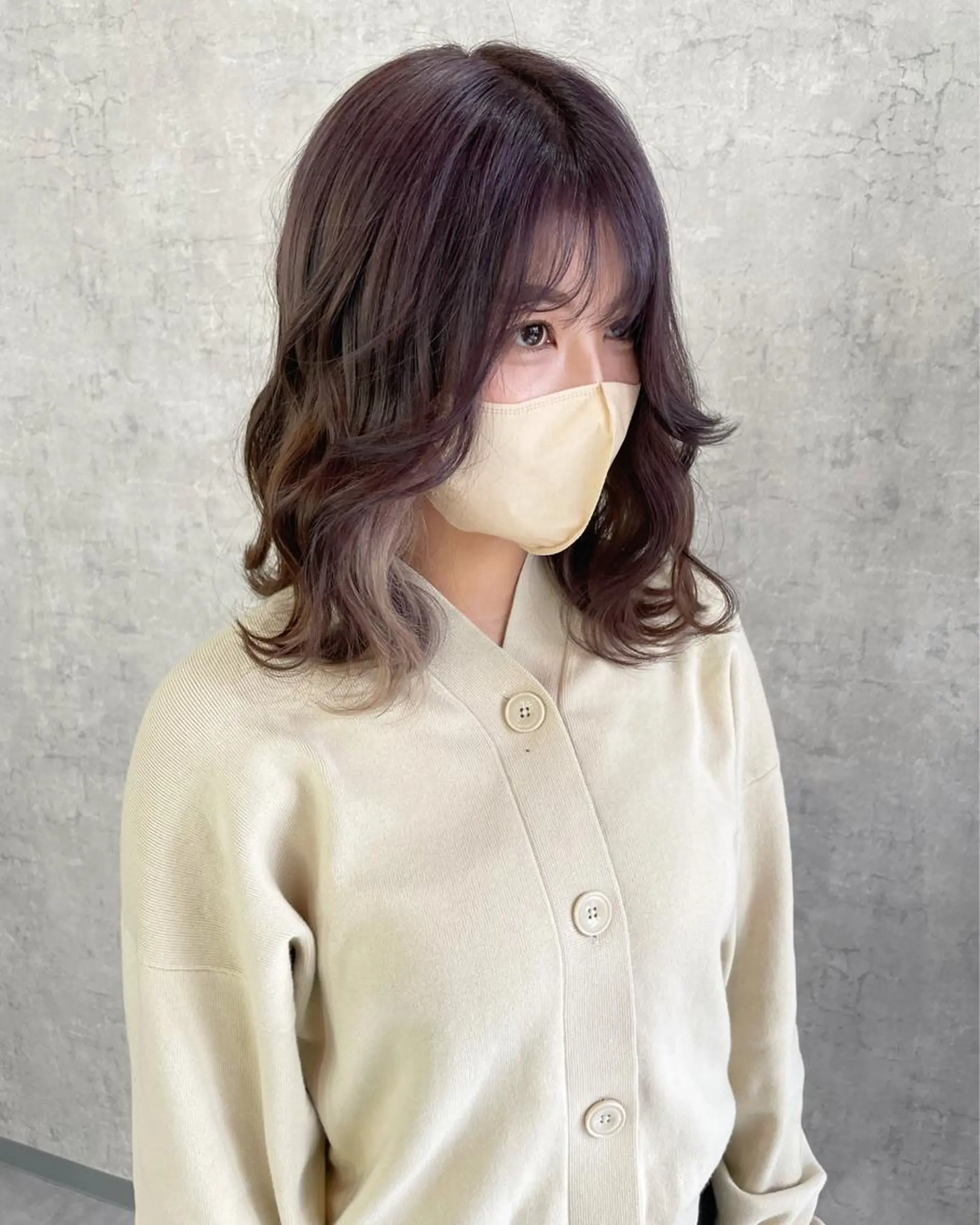 ミディアム カラー パーマ ヘアアレンジ ベージュカラー ヘアカラー 袴田 伊代のヘアスタイル