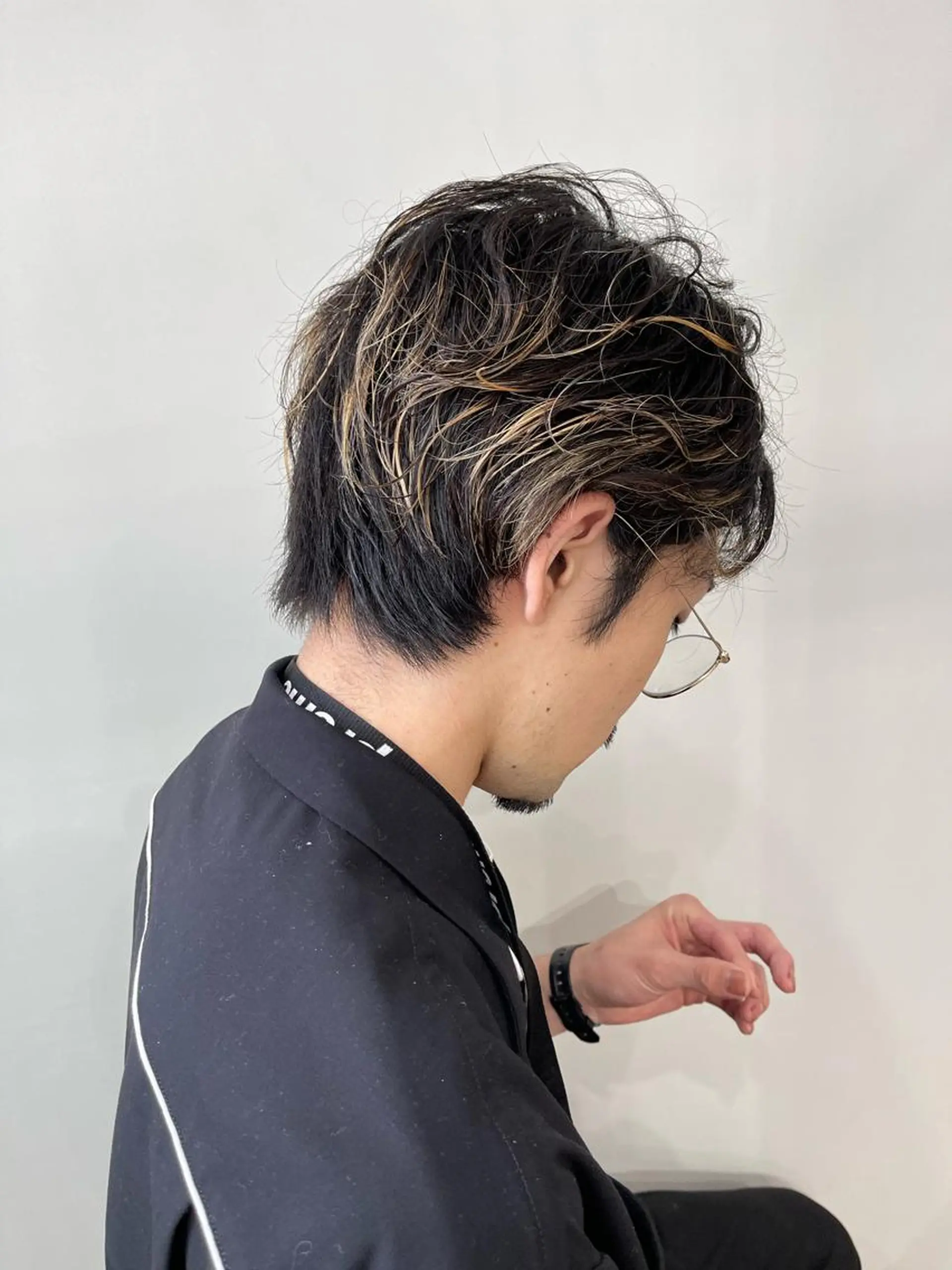 カラー white.梅田 デザインカラー🦄のヘアスタイル