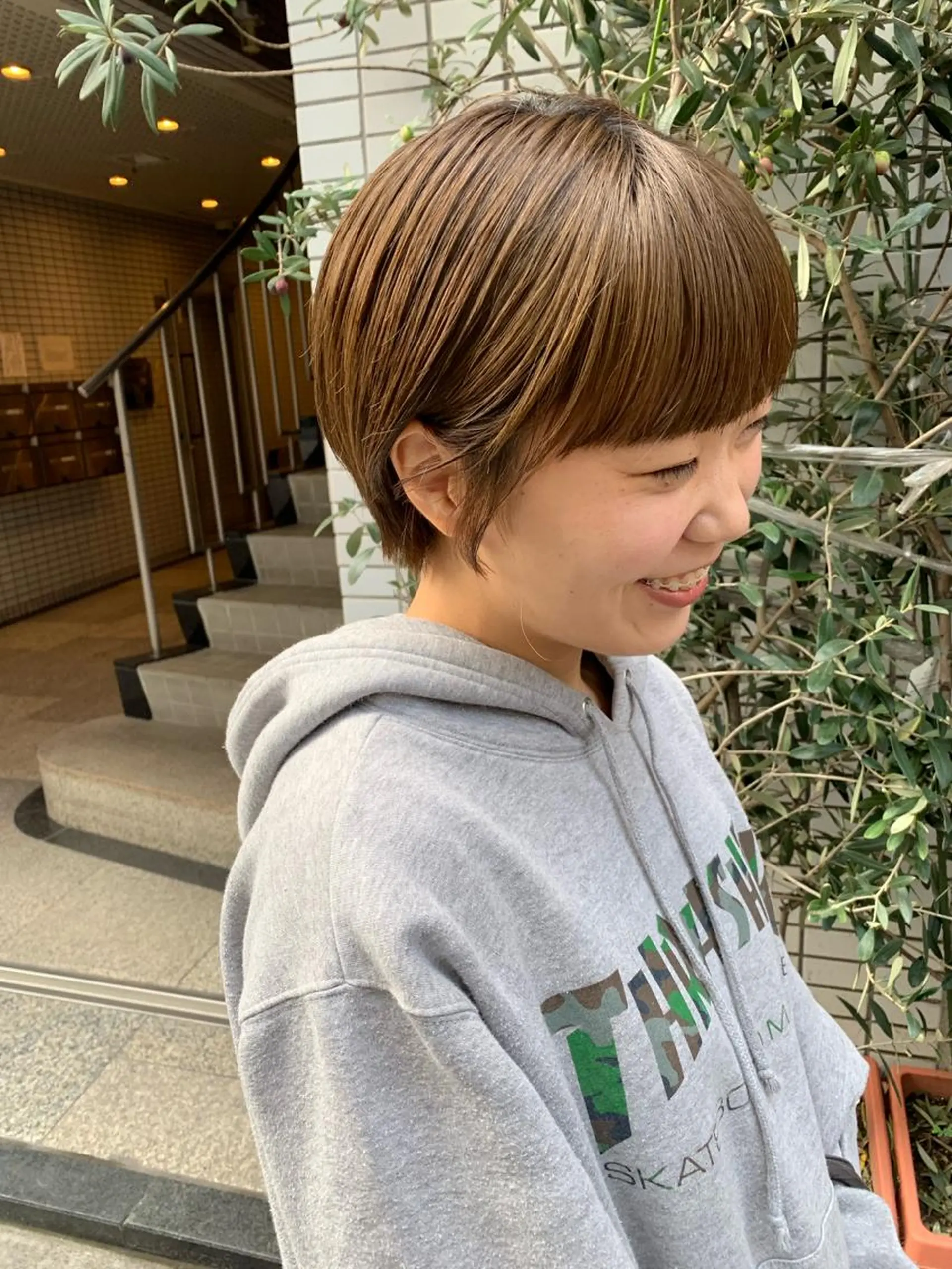 ショート カラー ヘアアレンジ ハイトーンカラー ショートヘア 🫧透明感カラー/ ボブ/小笠原汐海🪽のヘアスタイル