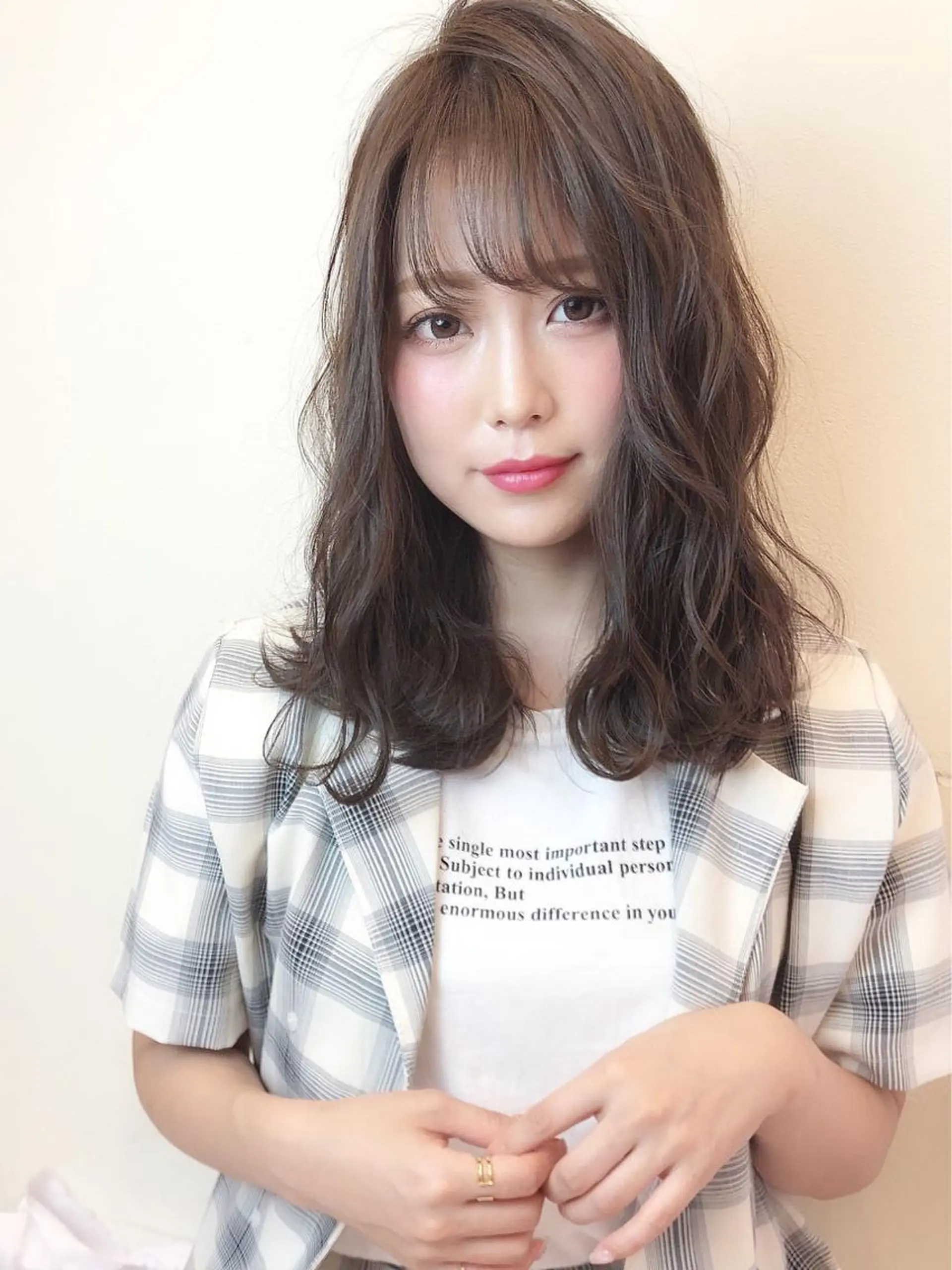 ミディアム カラー カット ヘアカラー トリートメント 具志 正太のヘアスタイル