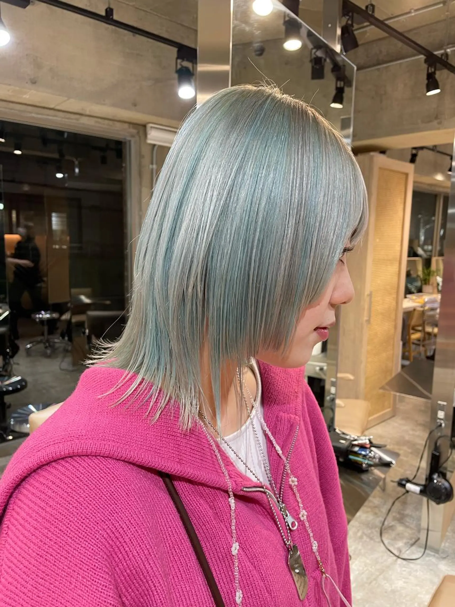 ミディアム カラー ブルーカラー ハイライトカラー ハイライト メンズブリーチカラー ❤︎hirokoのヘアスタイル