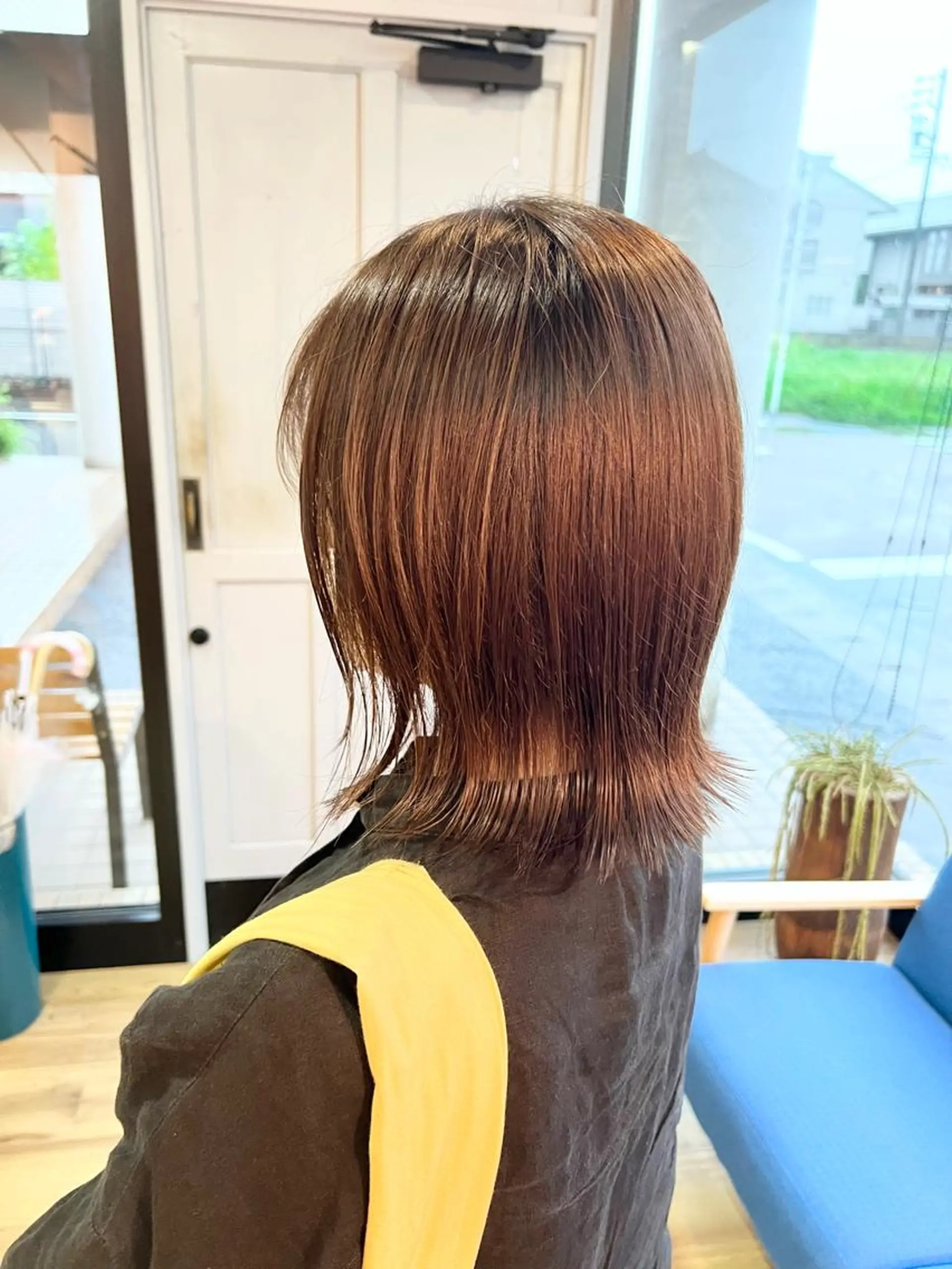 ミディアム カット ヘアカラー トリートメント 堀 望美のヘアスタイル