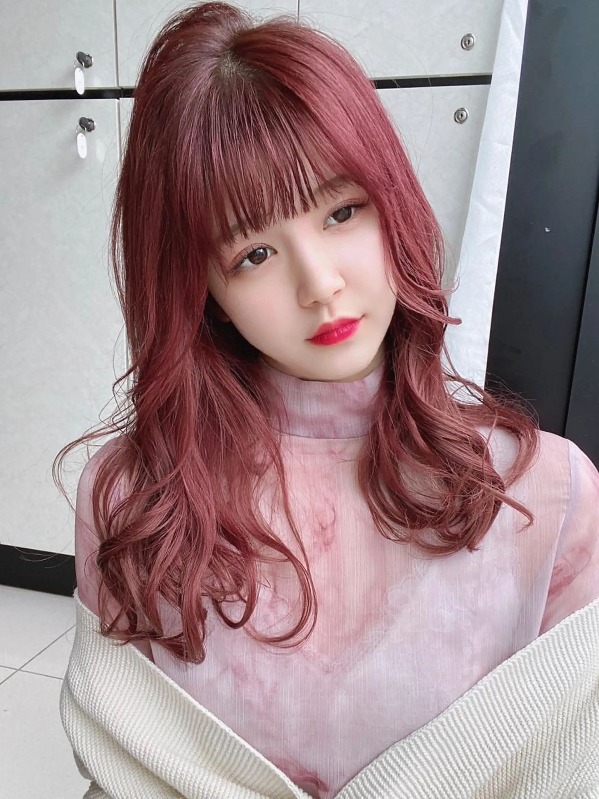 ロング カラー ヘアアレンジ ショートボブ 編み込みエクステ シールエクステ バレイヤージュ ベージュカラー LAVENDIA 初音のヘアスタイル