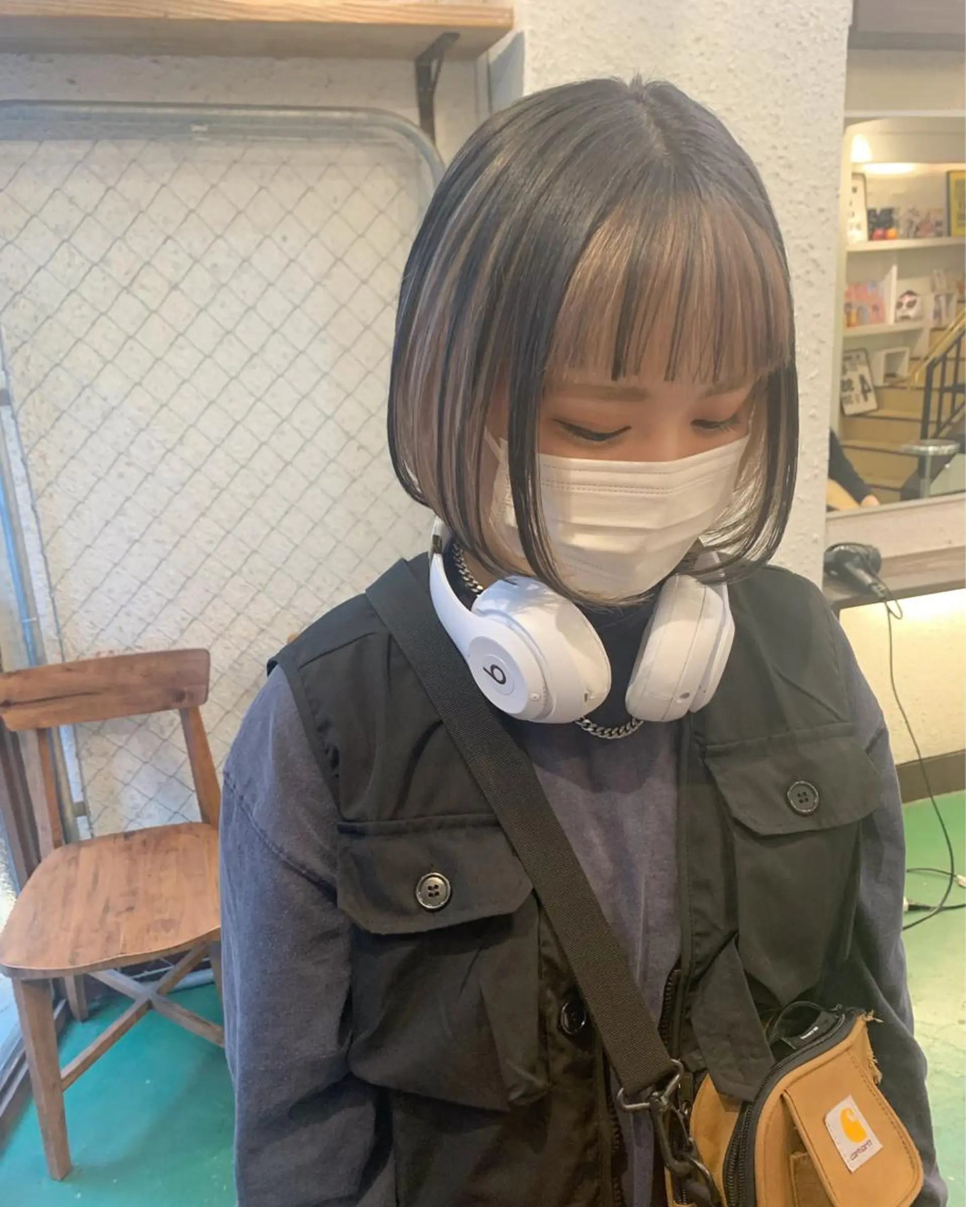 ミディアム ヘアカラー トリートメント ブリーチ/ウルフ ハッシュカット/石山のヘアスタイル