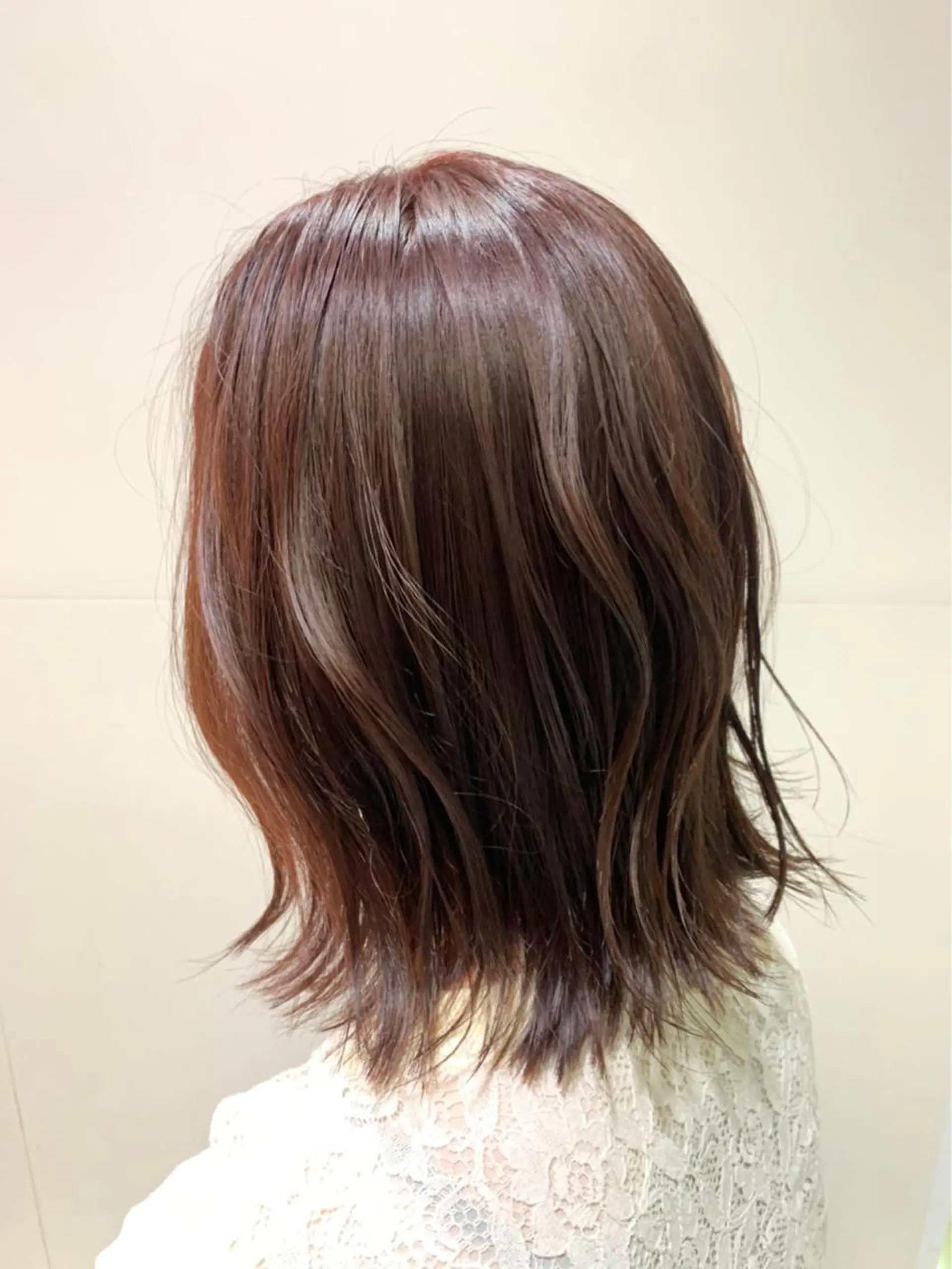 ショート 新宿/小顔レイヤー/ 顔まわり/西慶太朗のヘアスタイル