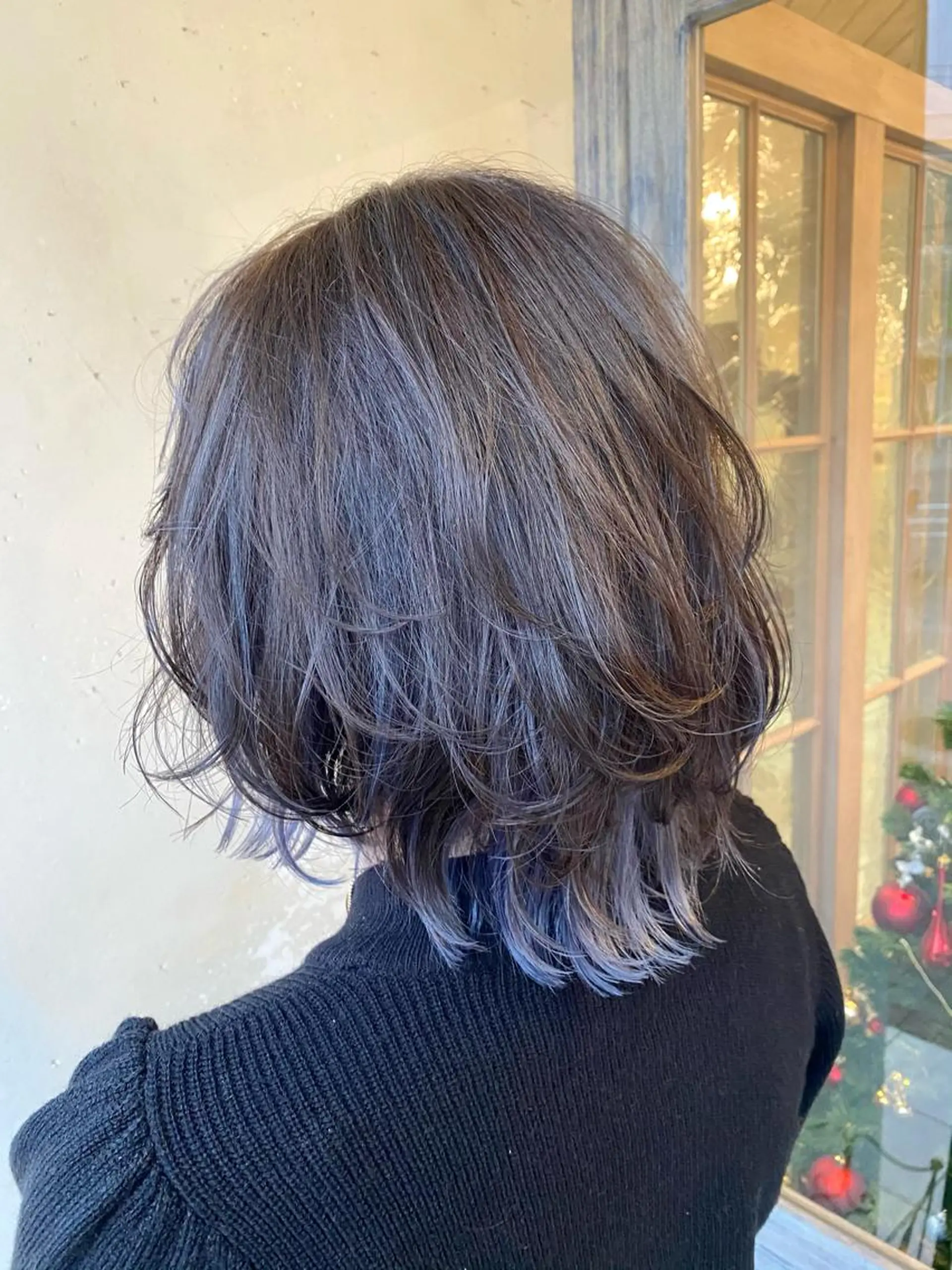 ショート カラー アッシュ ブリーチ デザインカラー ネイビーカラー パープルカラー 森 早希絵のヘアスタイル