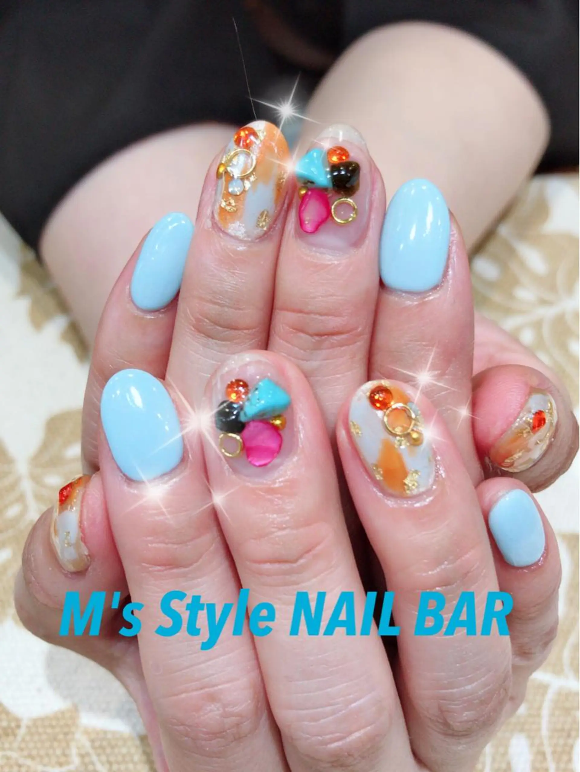 ネイル 水色 オレンジ ハンドネイル M's Style NAIL BARのネイルデザイン