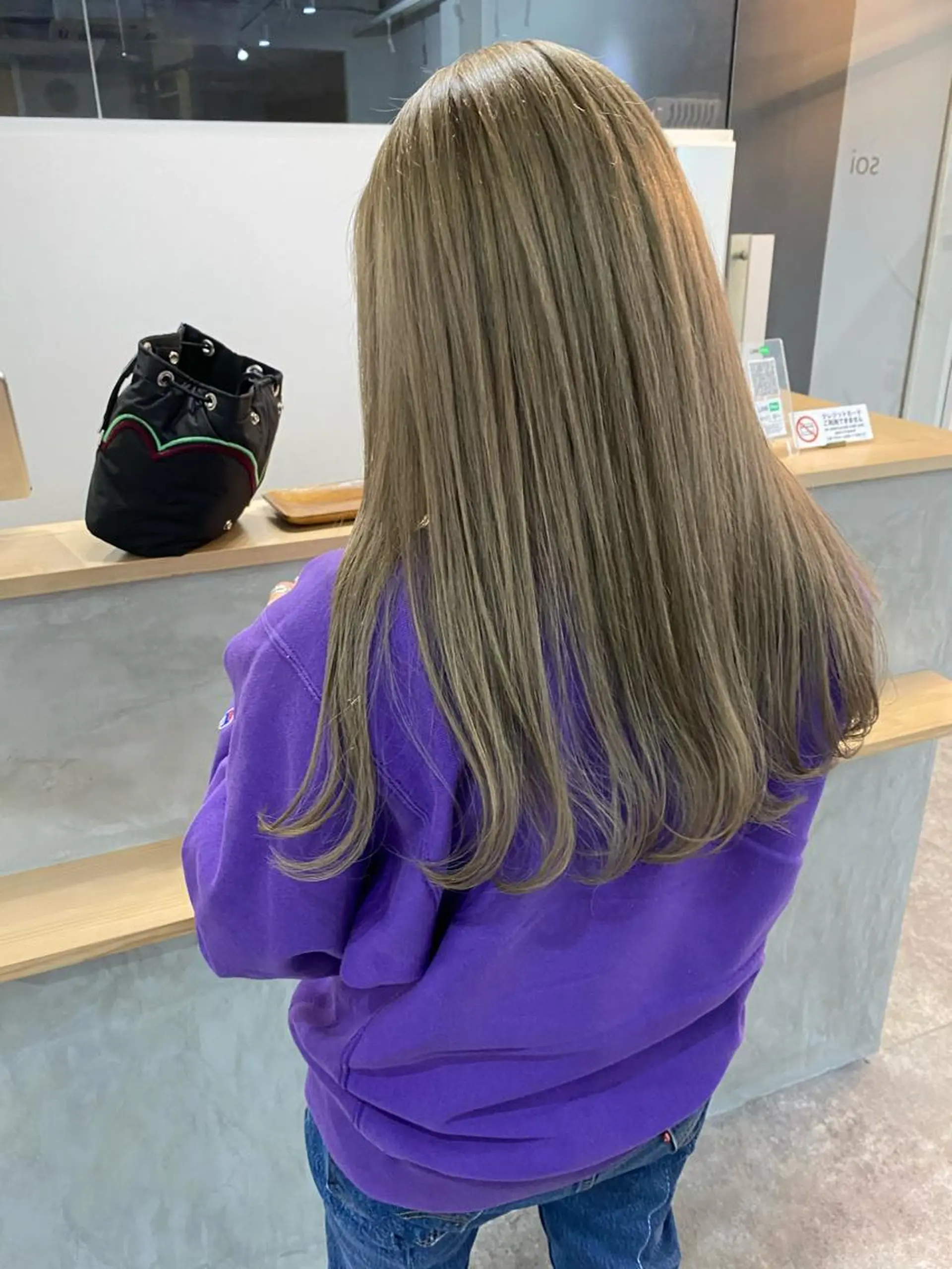 ロング カラー ベージュカラー ブロンド ブロンドベージュ カット ヘアカラー トリートメント 森貴裕/ベージュ/ パーマ/オリーブのヘアスタイル