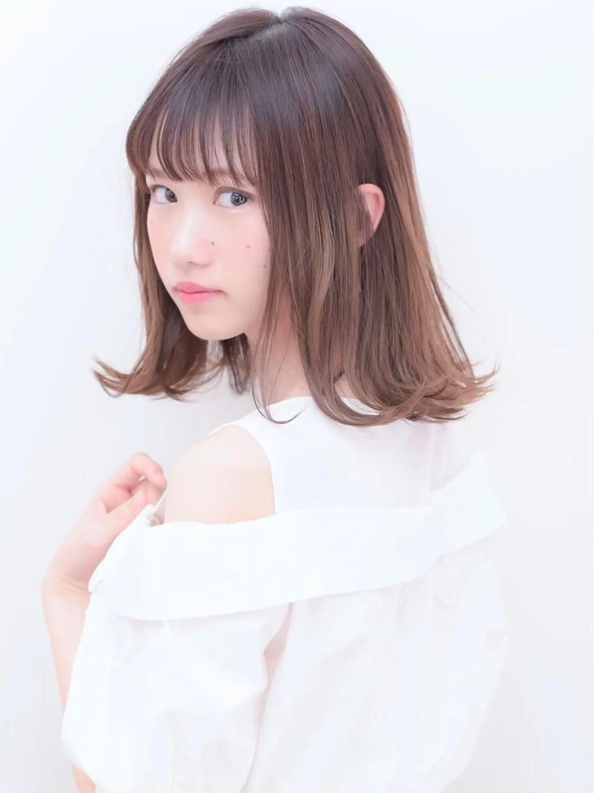 ミディアム カラー パーマ ヘアアレンジ 公式 Ease by amble luxeのヘアスタイル