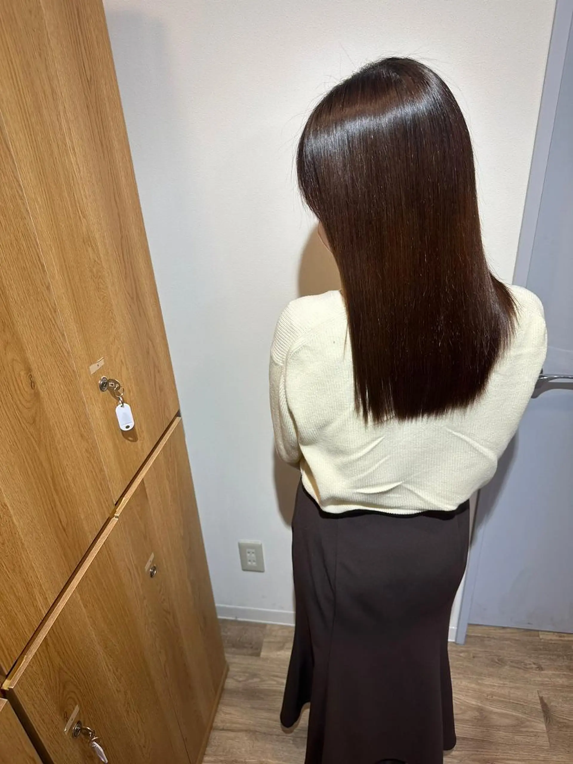 ロング カット ヘアカラー トリートメント kiy by ioeのヘアスタイル