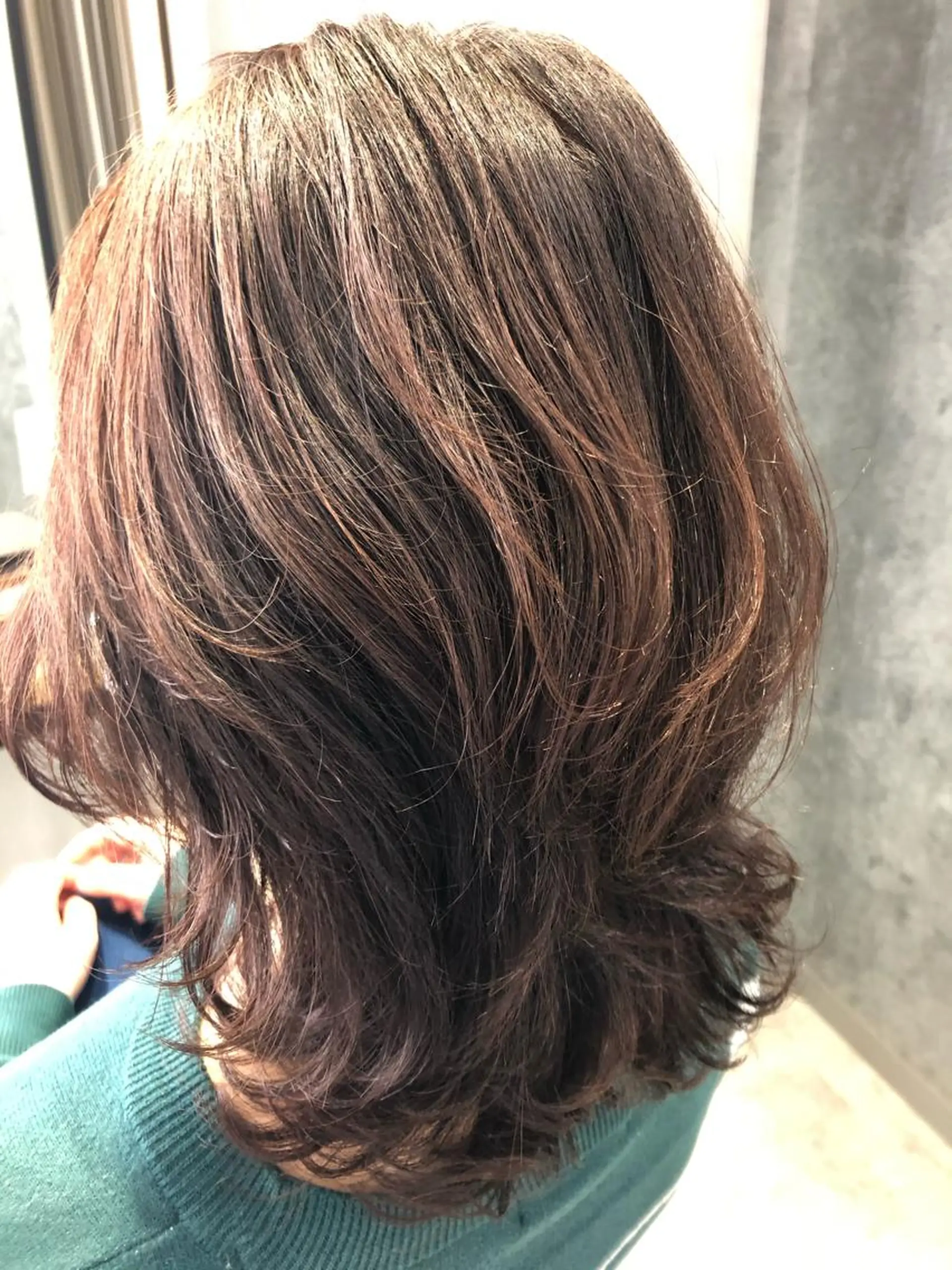 ミディアム Noyヨシモト ヒロトのヘアスタイル