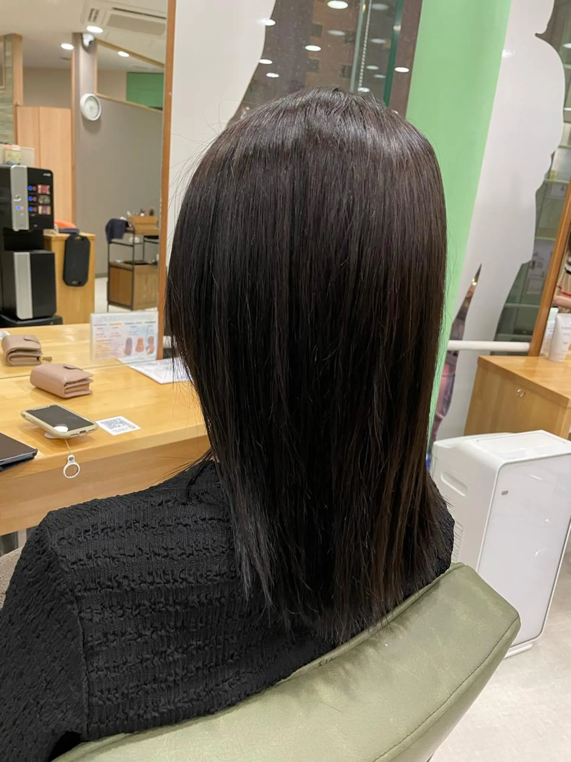 ミディアム 謝花 萌のヘアスタイル