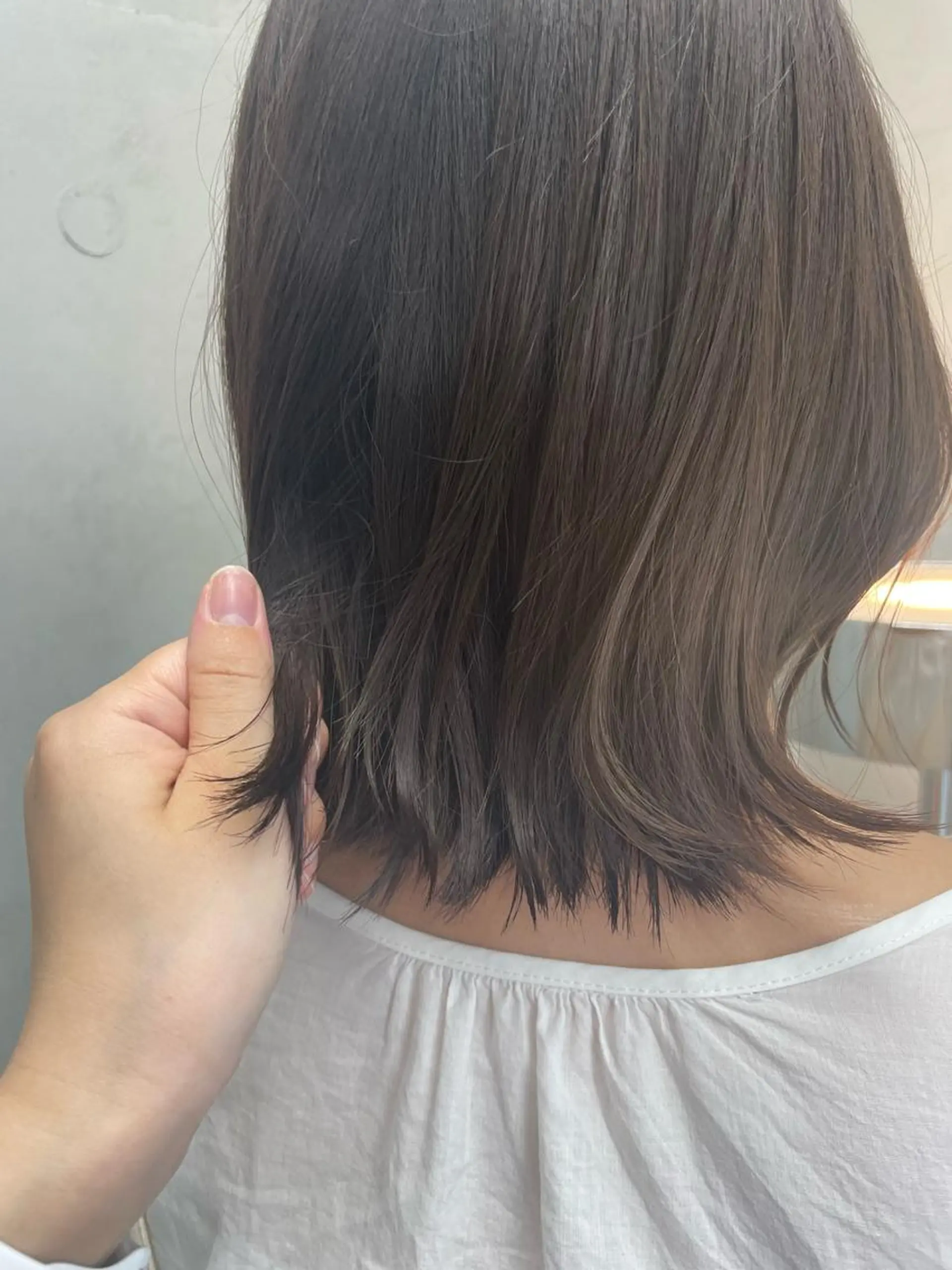 ミディアム 吉田 夢のヘアスタイル
