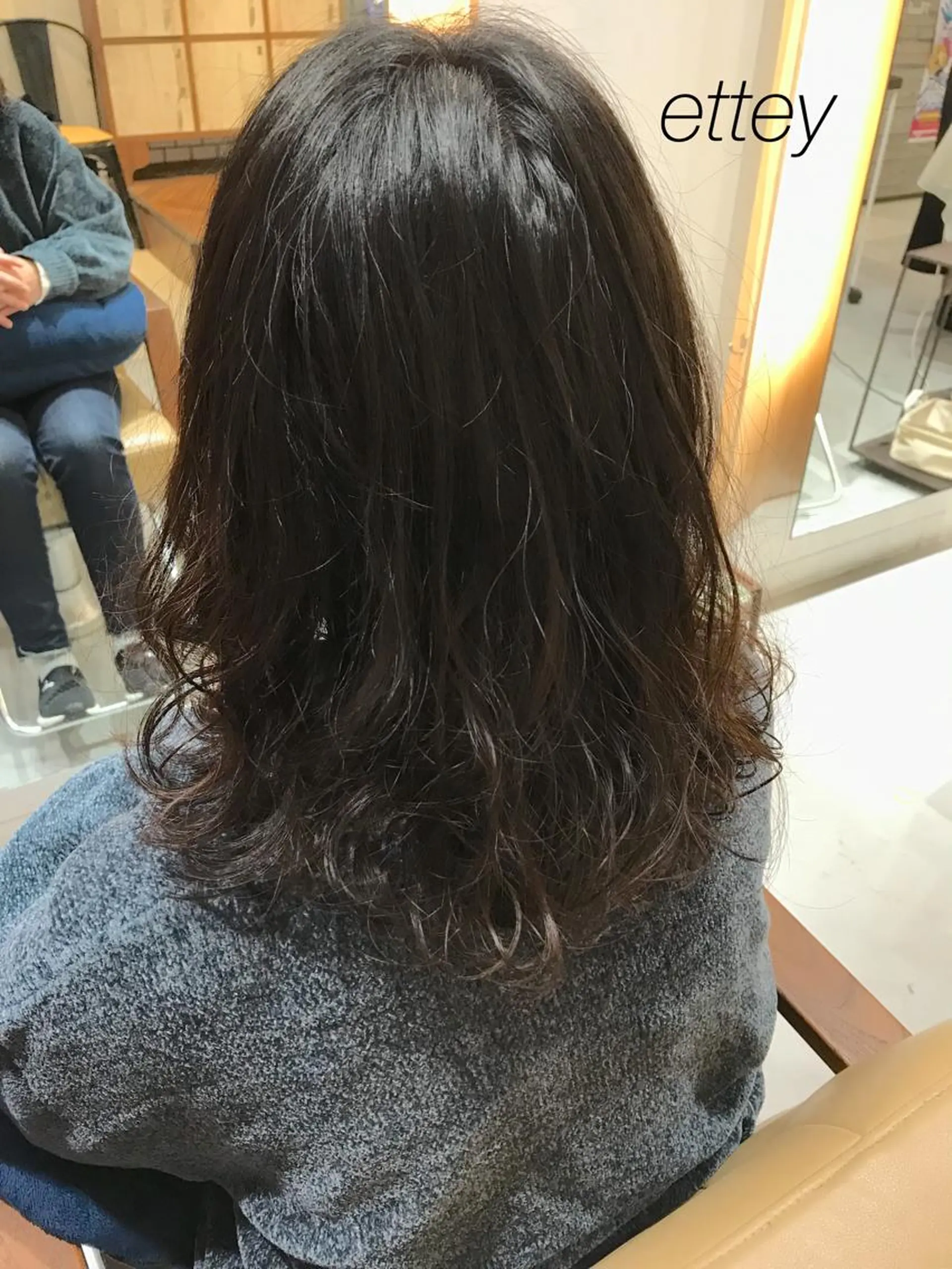 パーマ ヘアカラー 磧本 祐里恵のヘアスタイル