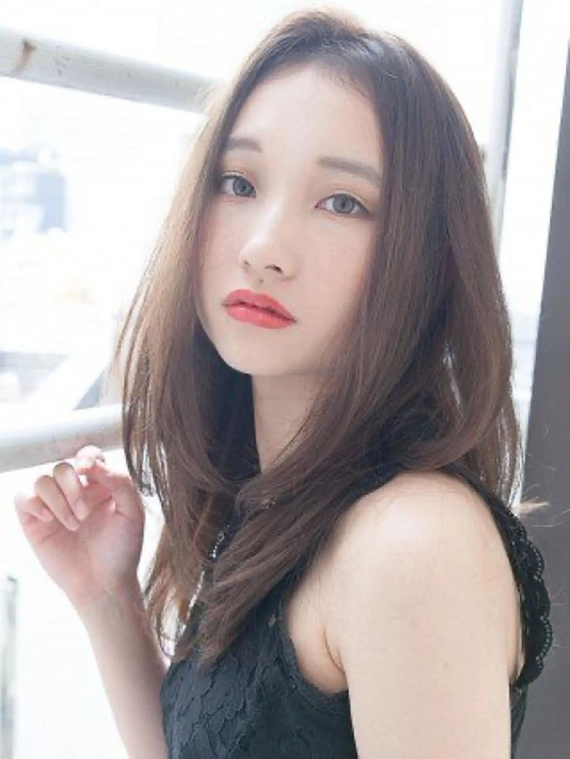 セミロング カラー 韓国風レイヤー ショート/犬塚 優介のヘアスタイル