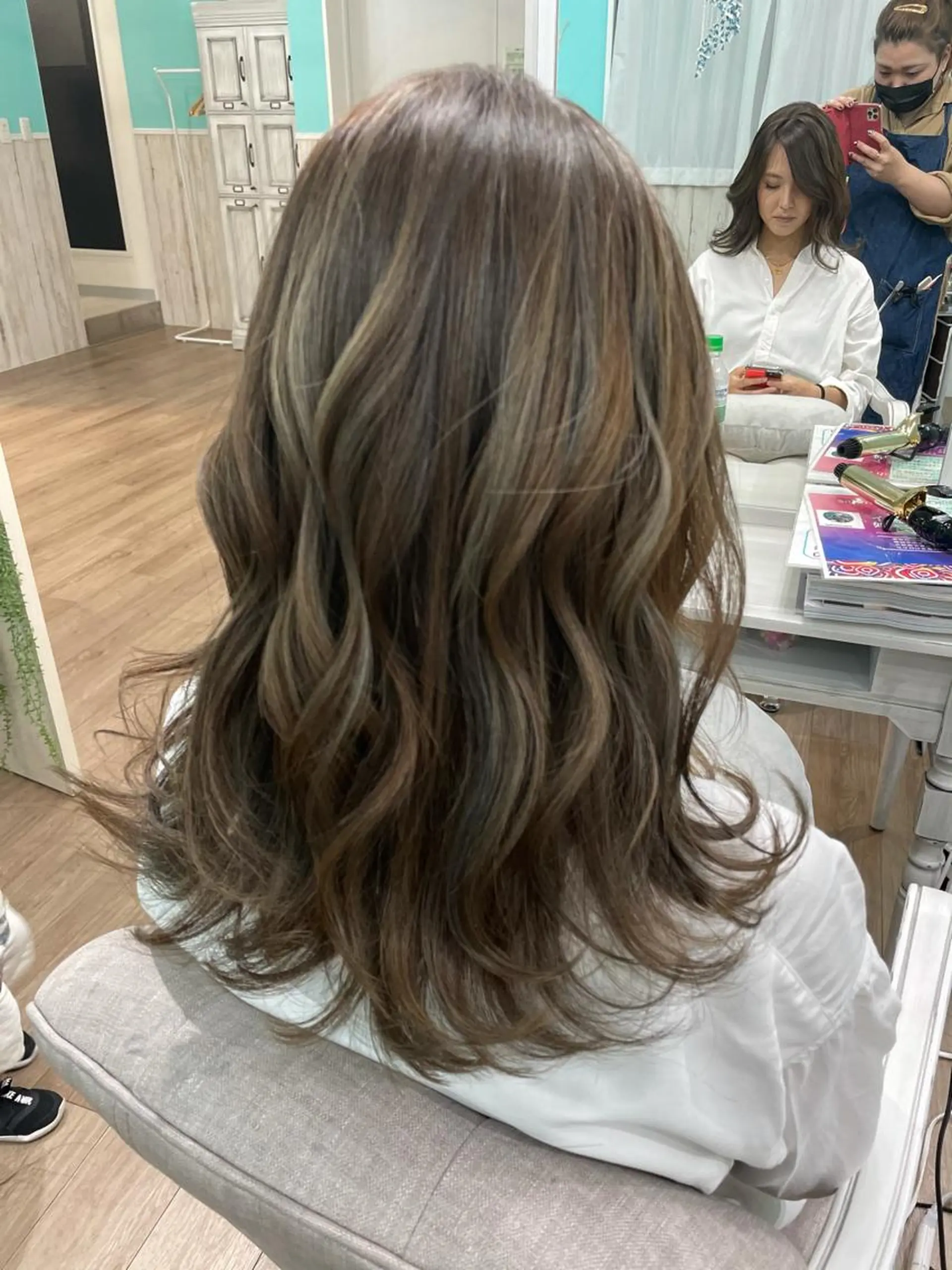 ロング ヘアカラー トリートメント 🐆アンドウ チカコ🦓のヘアスタイル