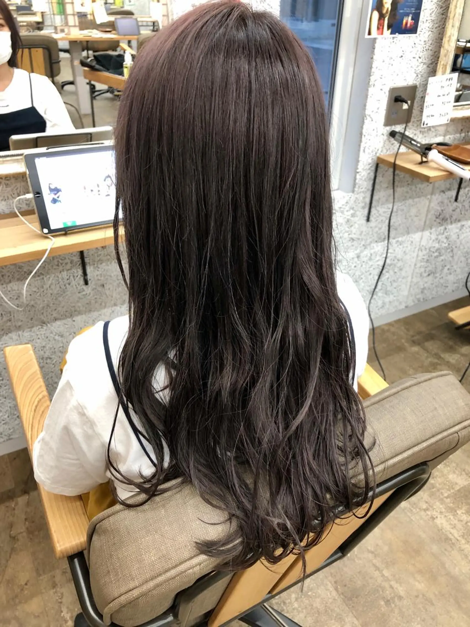 ロング カラー トリートメント カノエ 松江学園店のヘアスタイル