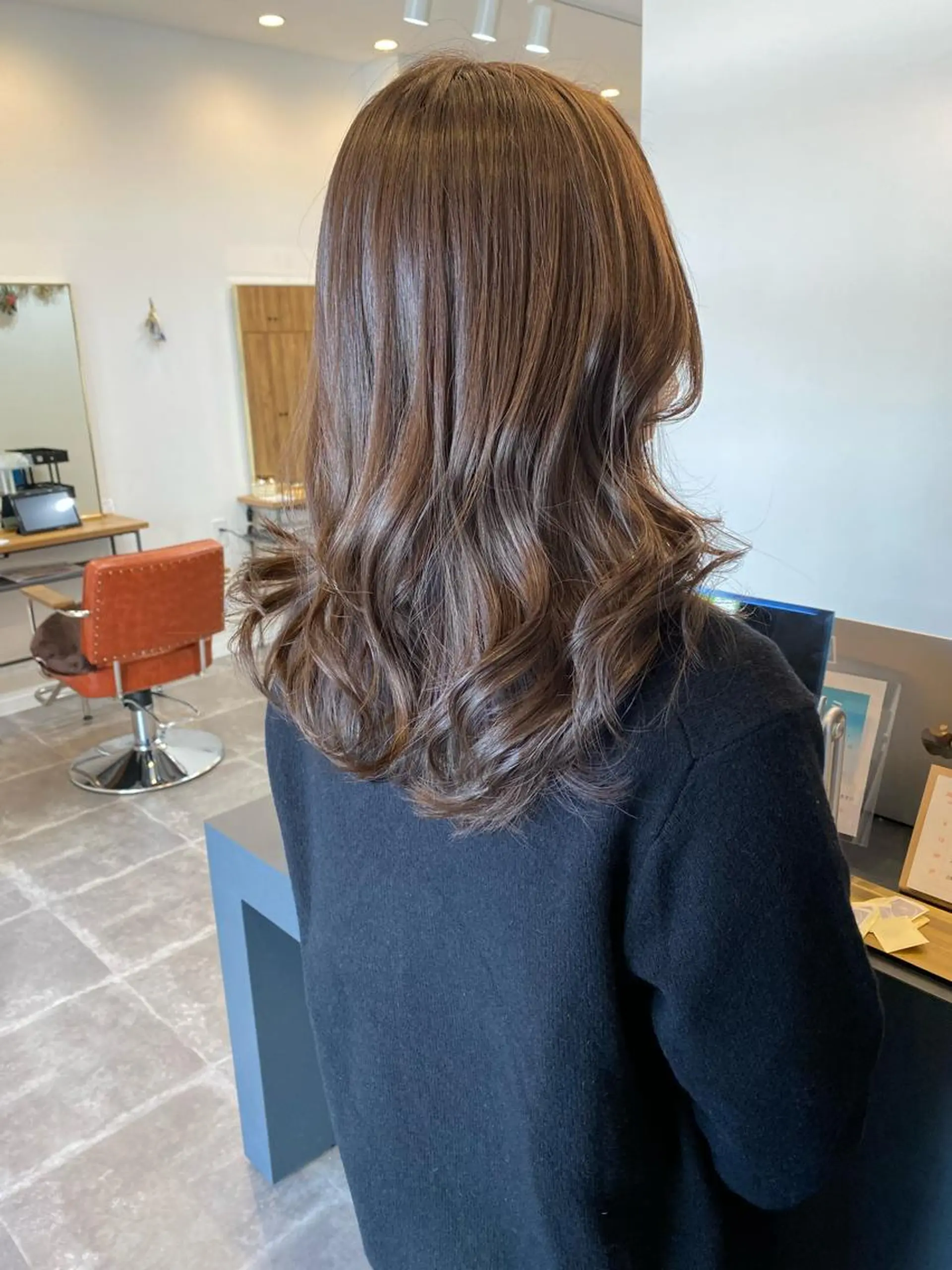 ミディアム カラー 柏韓国ヘア 白石芽衣のヘアスタイル