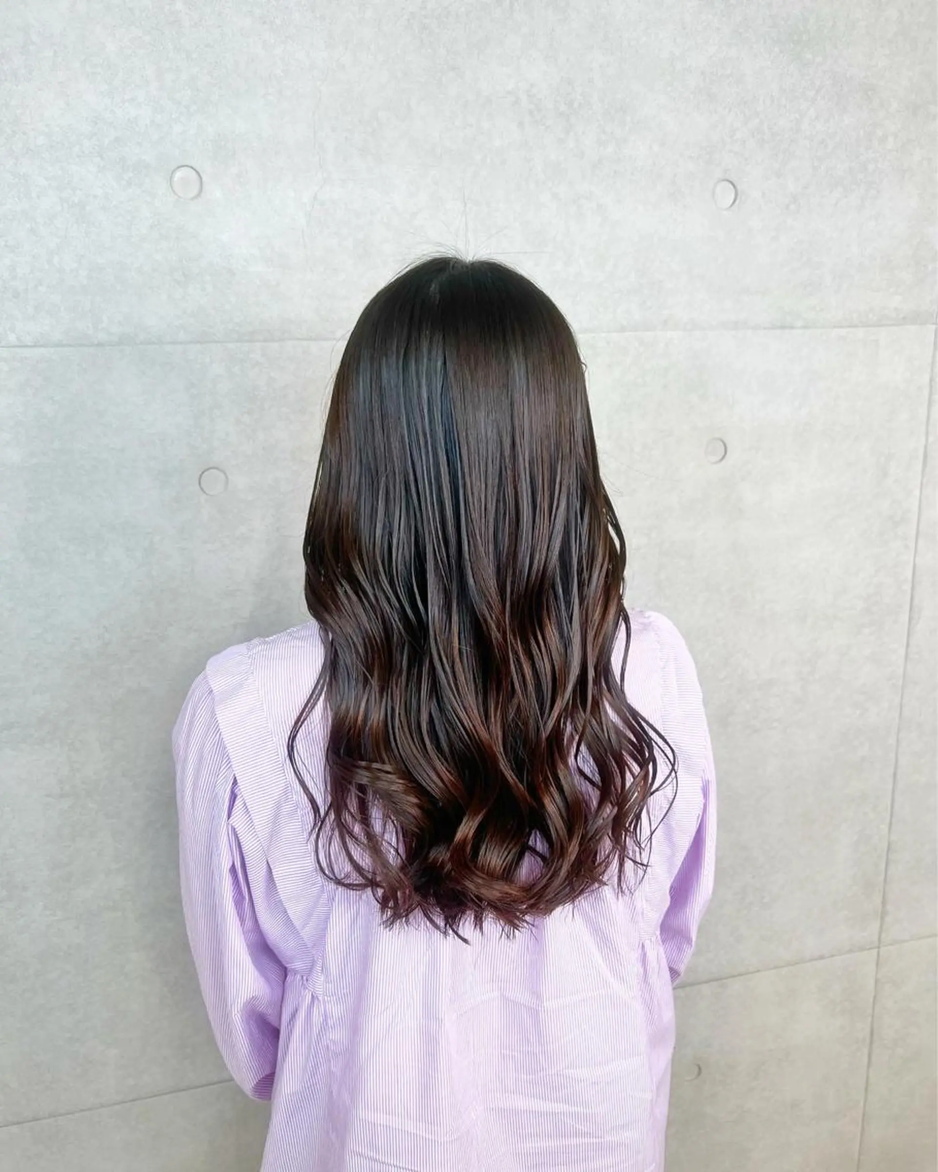 セミロング 白髪ぼかし/ 烏丸/さとまるのヘアスタイル