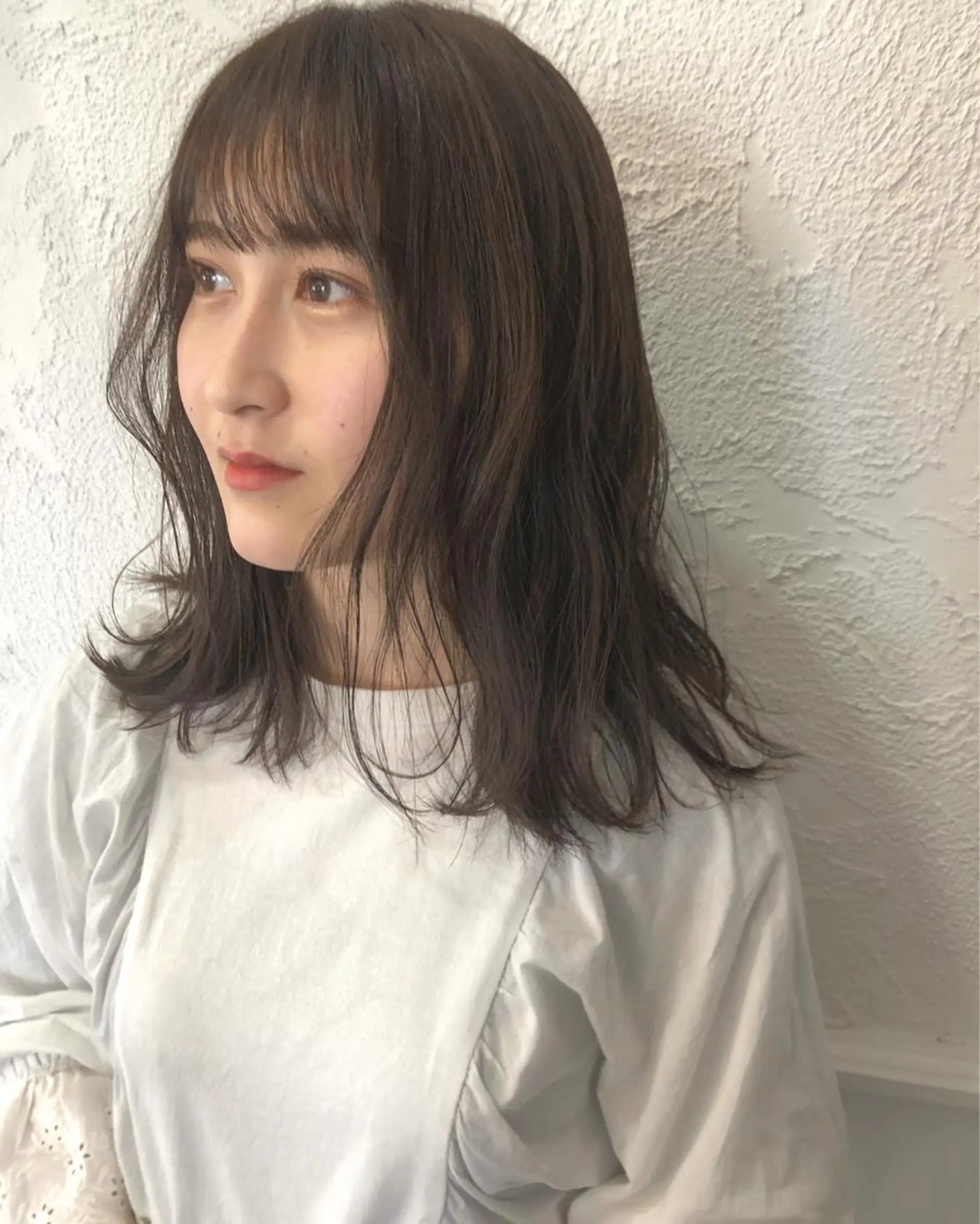 セミロング カラー アッシュ カット ヘアカラー 江原 彩華のヘアスタイル