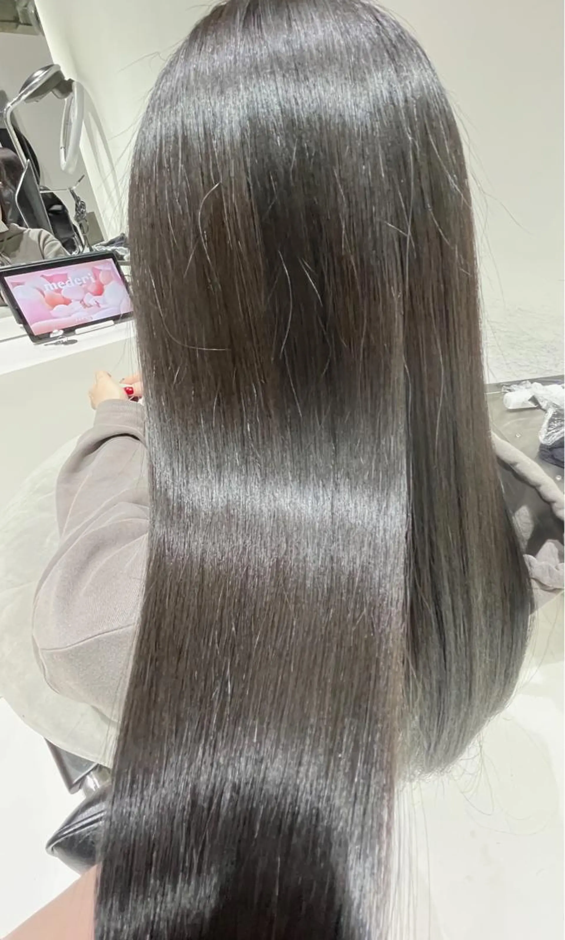 ロング カラー トリートメント mai🐷髪質改善 🖤透ける暗髪🖤のヘアスタイル