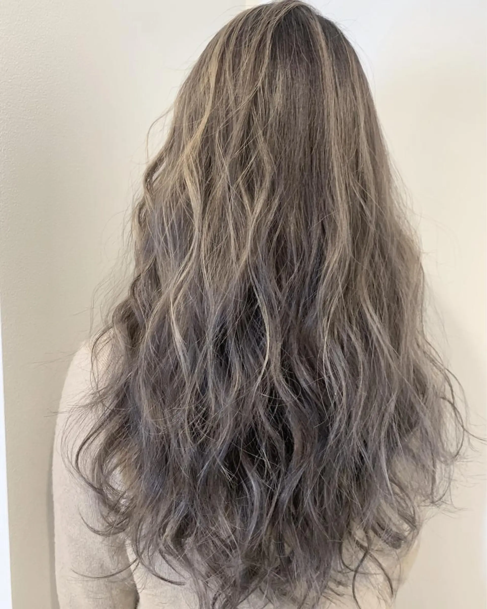 ロング カラー カット ヘアカラー 🎨カラー満足度 500%💫ヅル💫のヘアスタイル