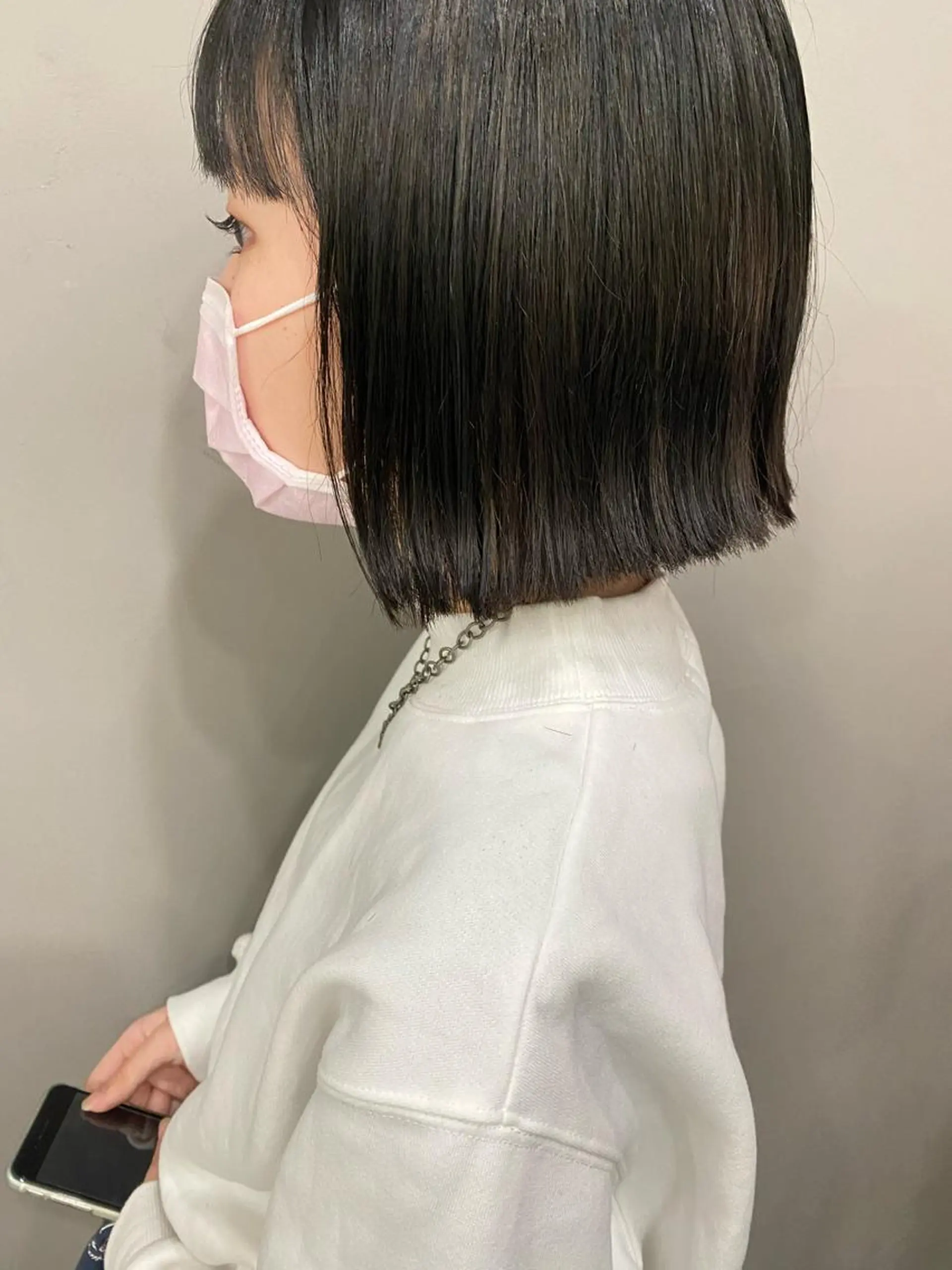 ミディアム カラー パーマ ヘアアレンジ メンズ キッズ ネイル マツエク・マツパ 切りっぱなしボブ ボブ インナーカラー/ KANAのヘアスタイル
