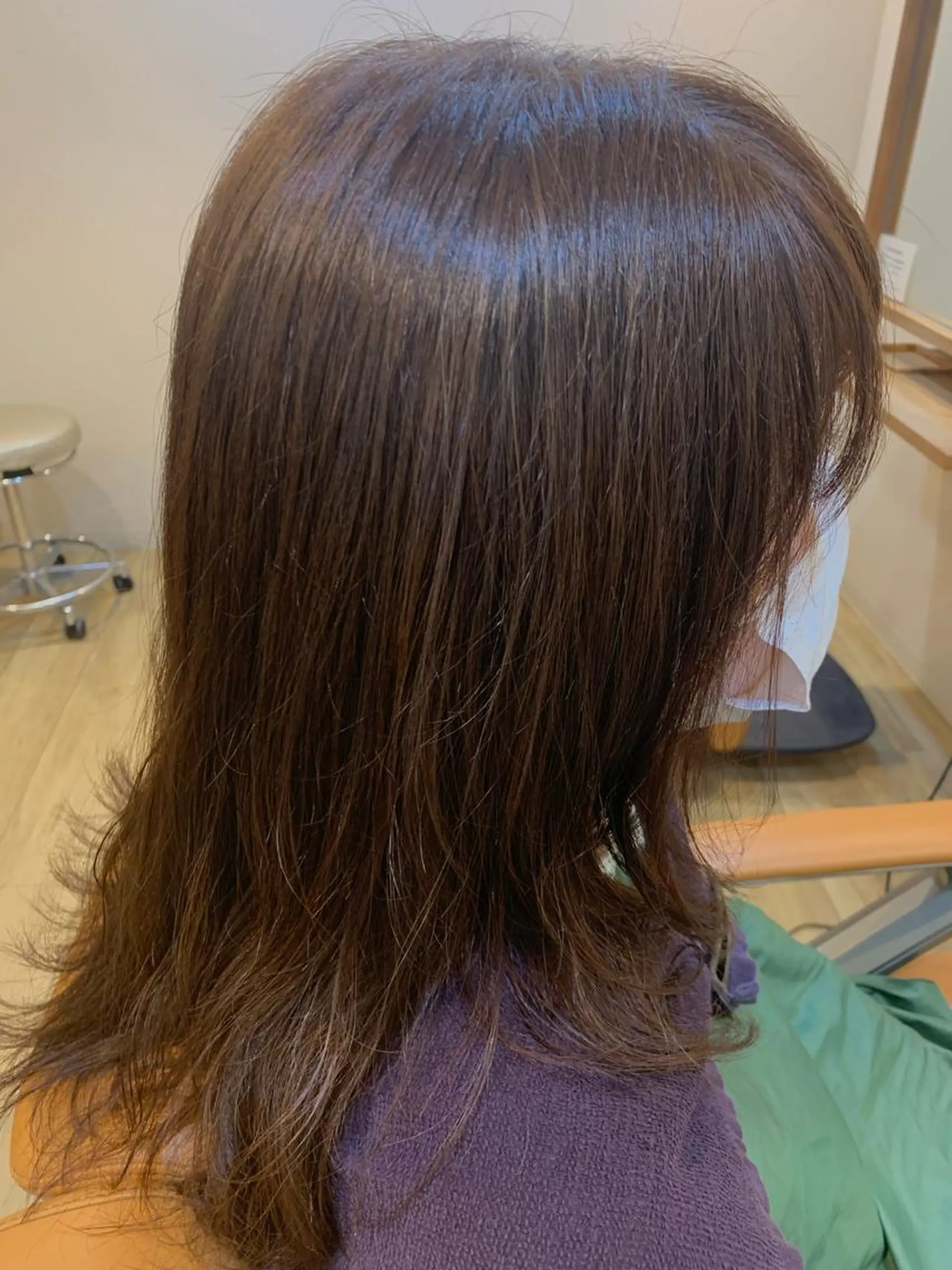 セミロング カラー 宇野井 勝太のヘアスタイル