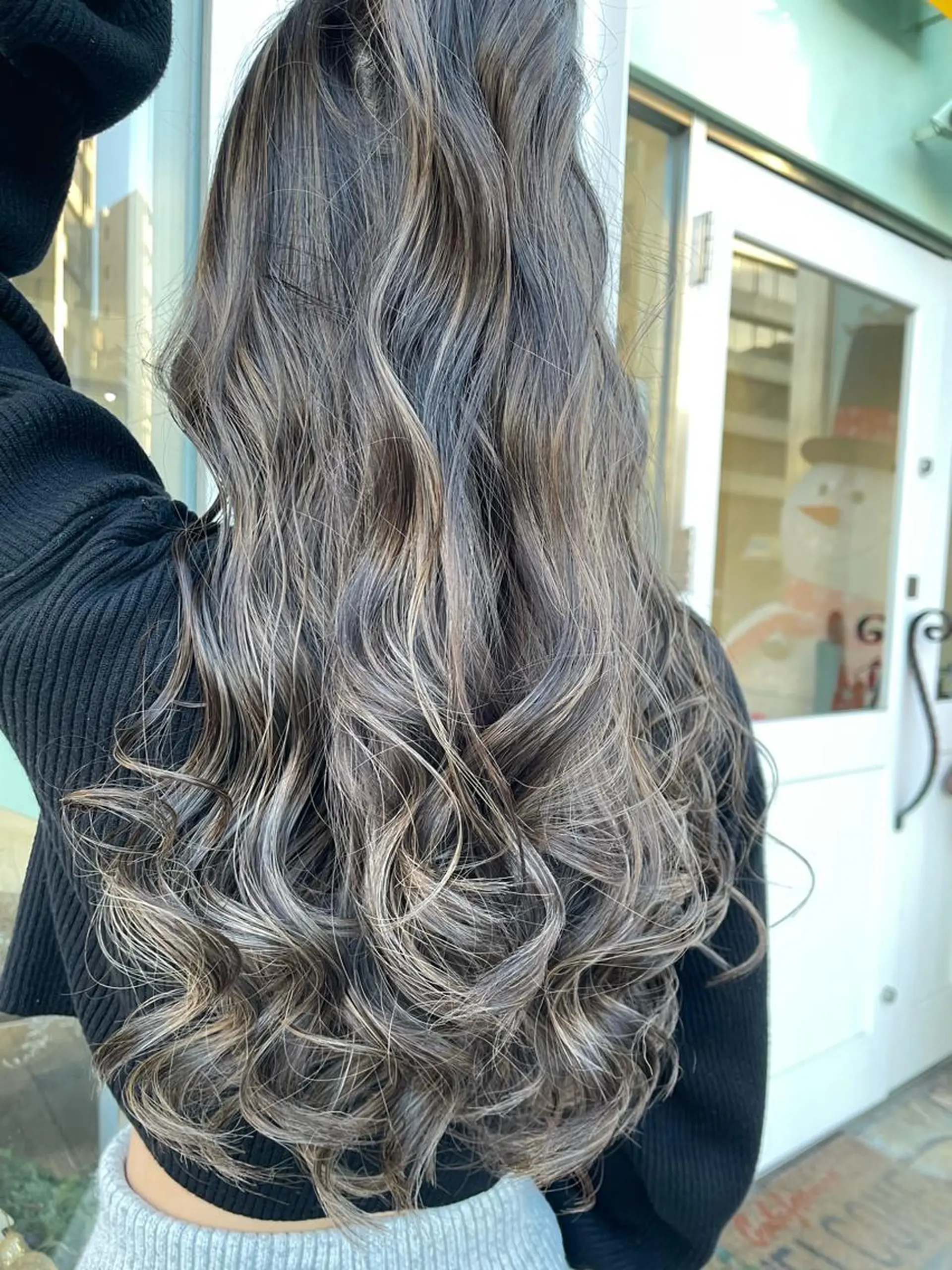 ロング カラー シールエクステ バレイヤージュ ブリーチ ケアブリーチ ダブルカラー カット ヘアカラー WEST OLAND加藤圭介のヘアスタイル