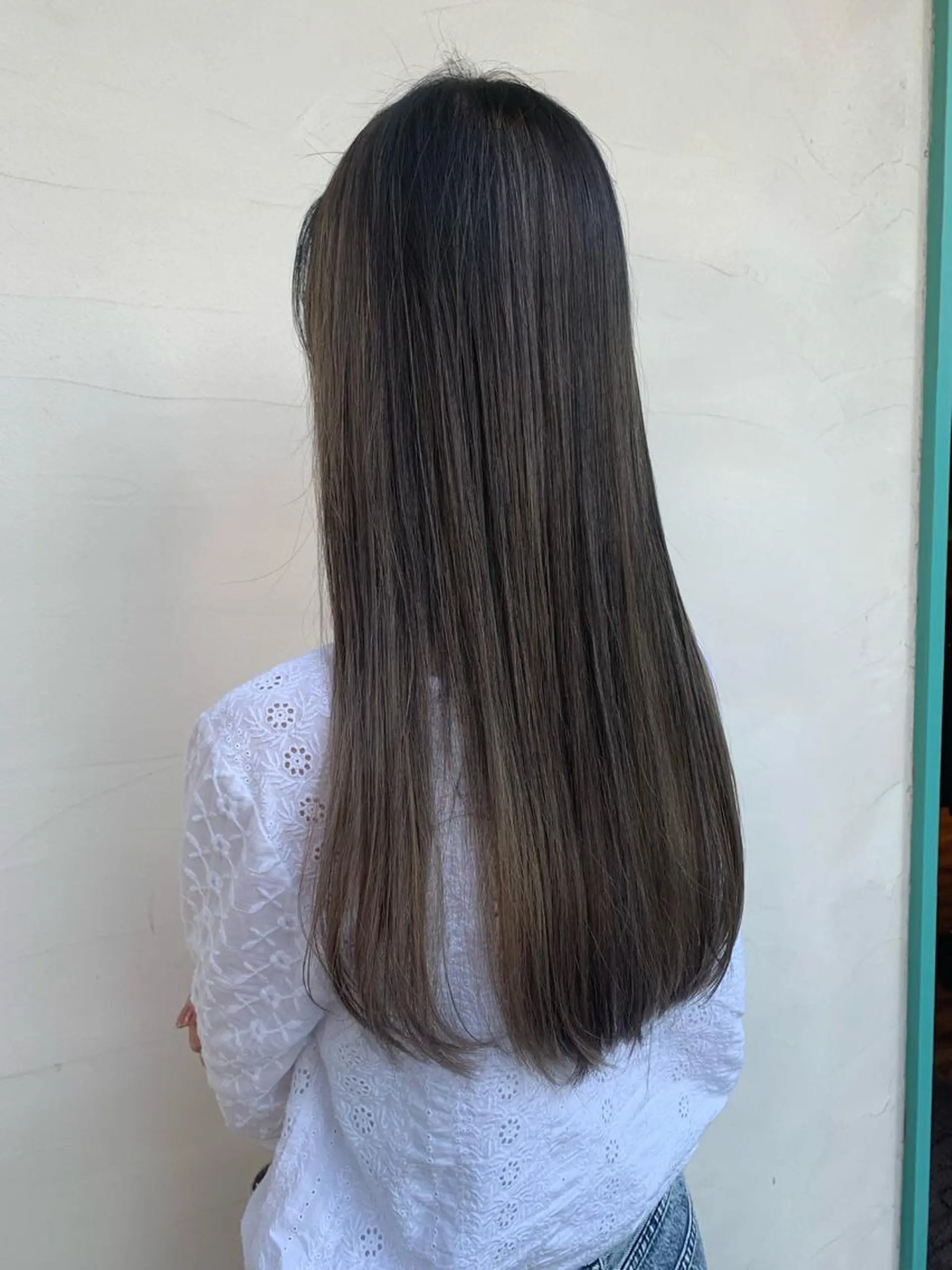 ロング カラー 安達 俊亮のヘアスタイル