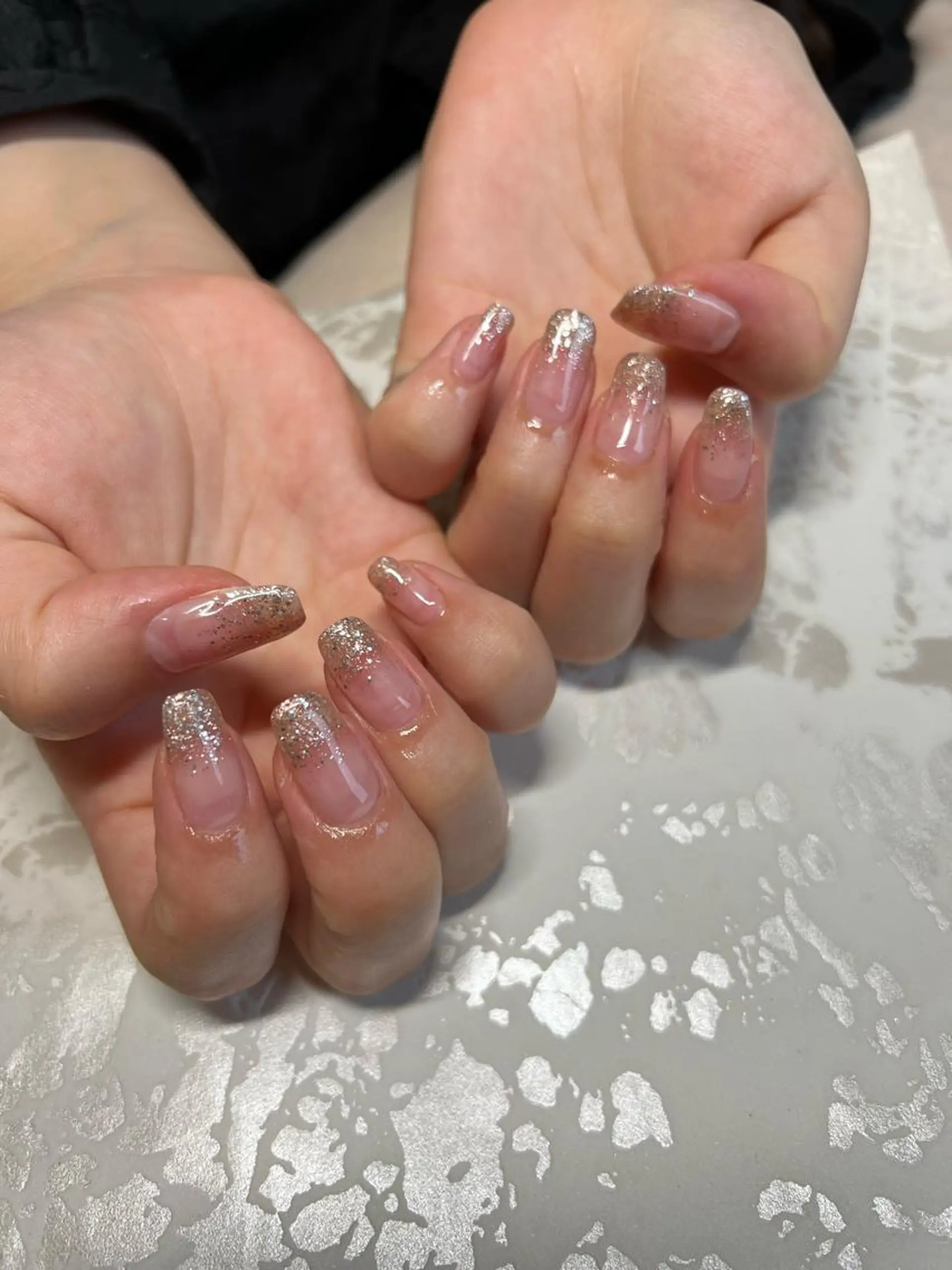 ネイル オーロラネイル ジェルネイル 韓国ネイル マグネットネイル ミラーネイル ちゅるんネイル🪄 耳ツボジュエリー🔗のネイルデザイン