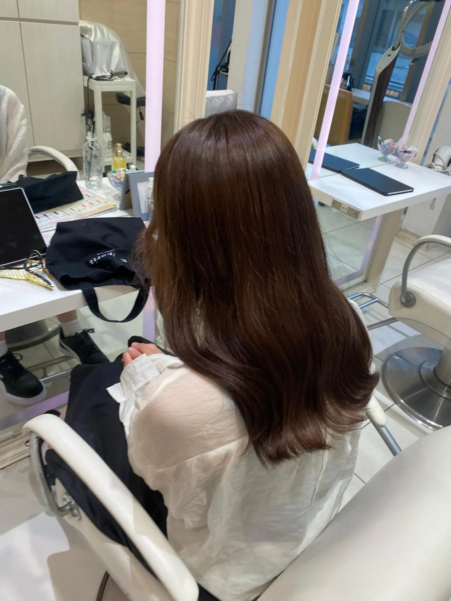 セミロング カラー ブリーチ mako︴ Euphoriaのヘアスタイル