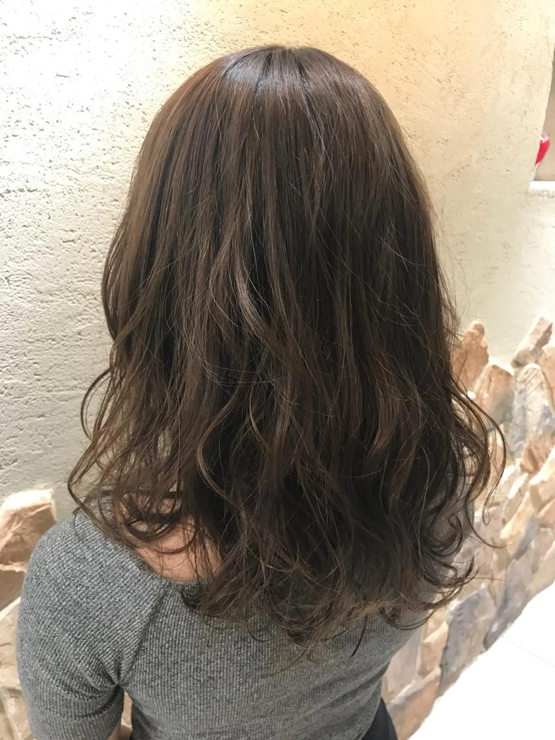 セミロング カラー ベージュカラー ハイライトカラー ハイライト 池袋/透明感カラー 🎀Yuri🎀のヘアスタイル