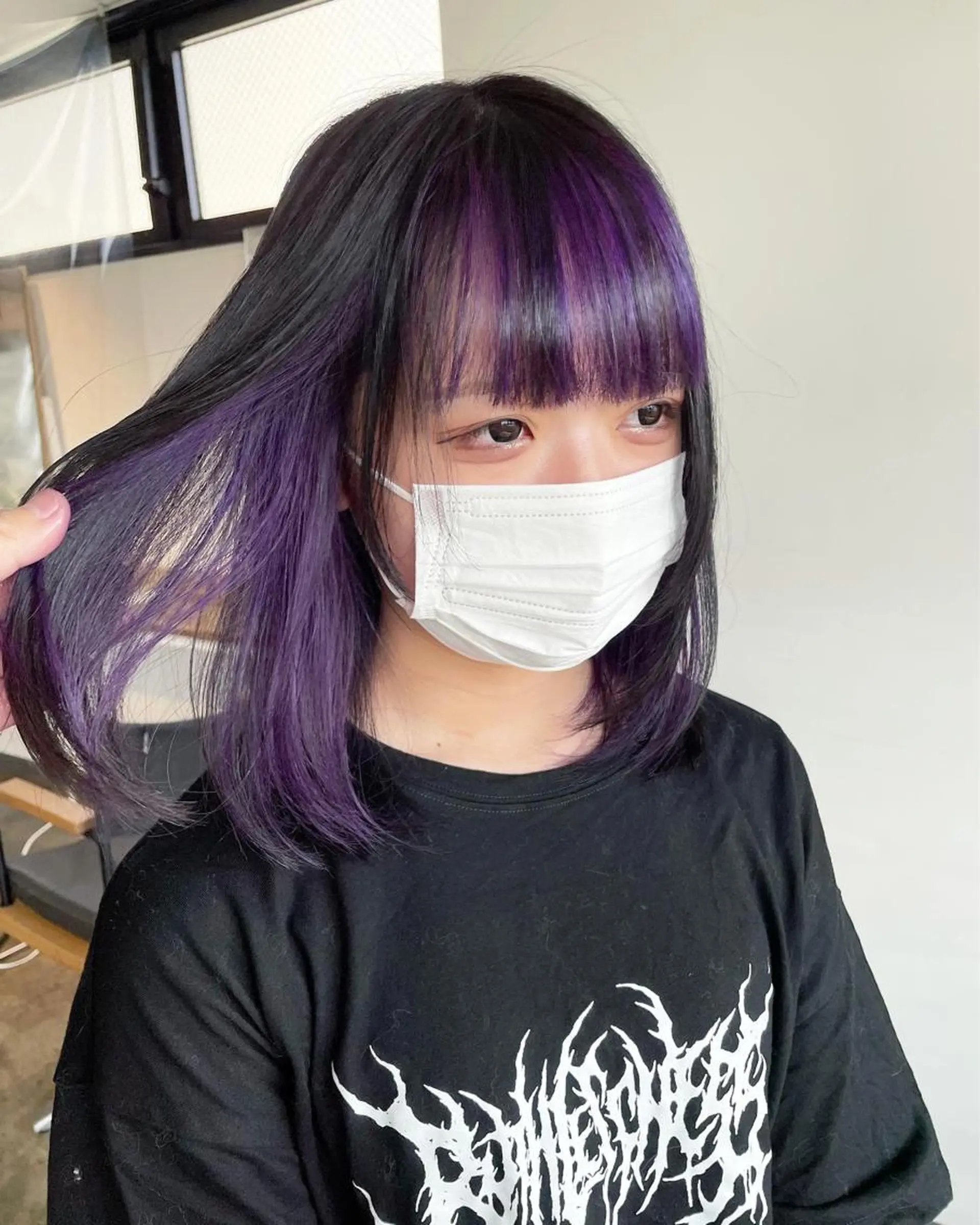 ミディアム カラー インナーカラー パープルカラー ヘアカラー トリートメント ハイトーン/レイヤー /ケアブリーチ石川治のヘアスタイル