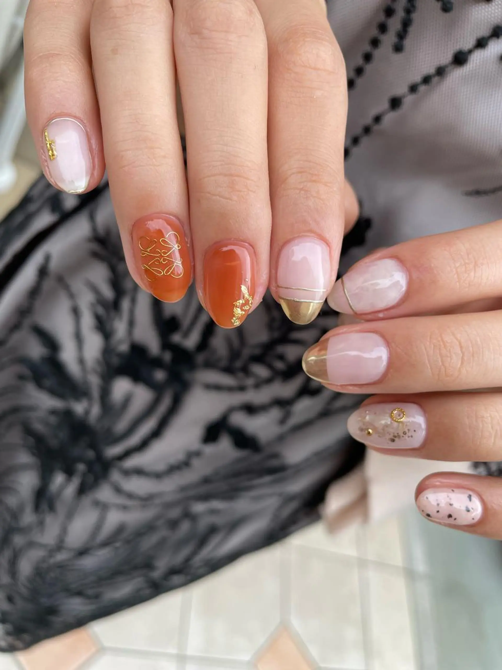 ロング カラー ヘアアレンジ キッズ ネイル マツエク・マツパ アイブロウ 福田 加奈のネイルデザイン