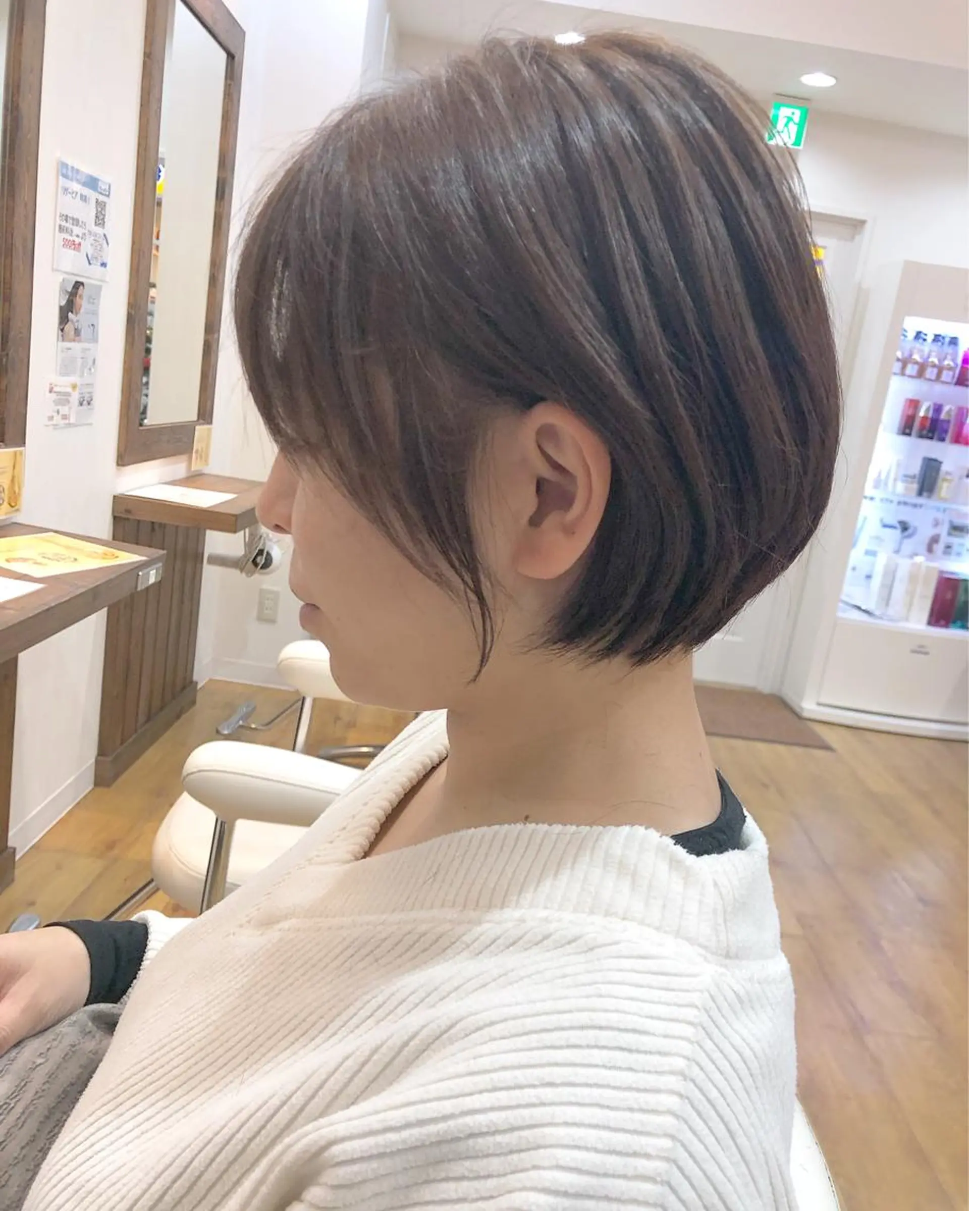 ショート 横浜ブリーチムラ直し ハイトーン/ブリーチのヘアスタイル