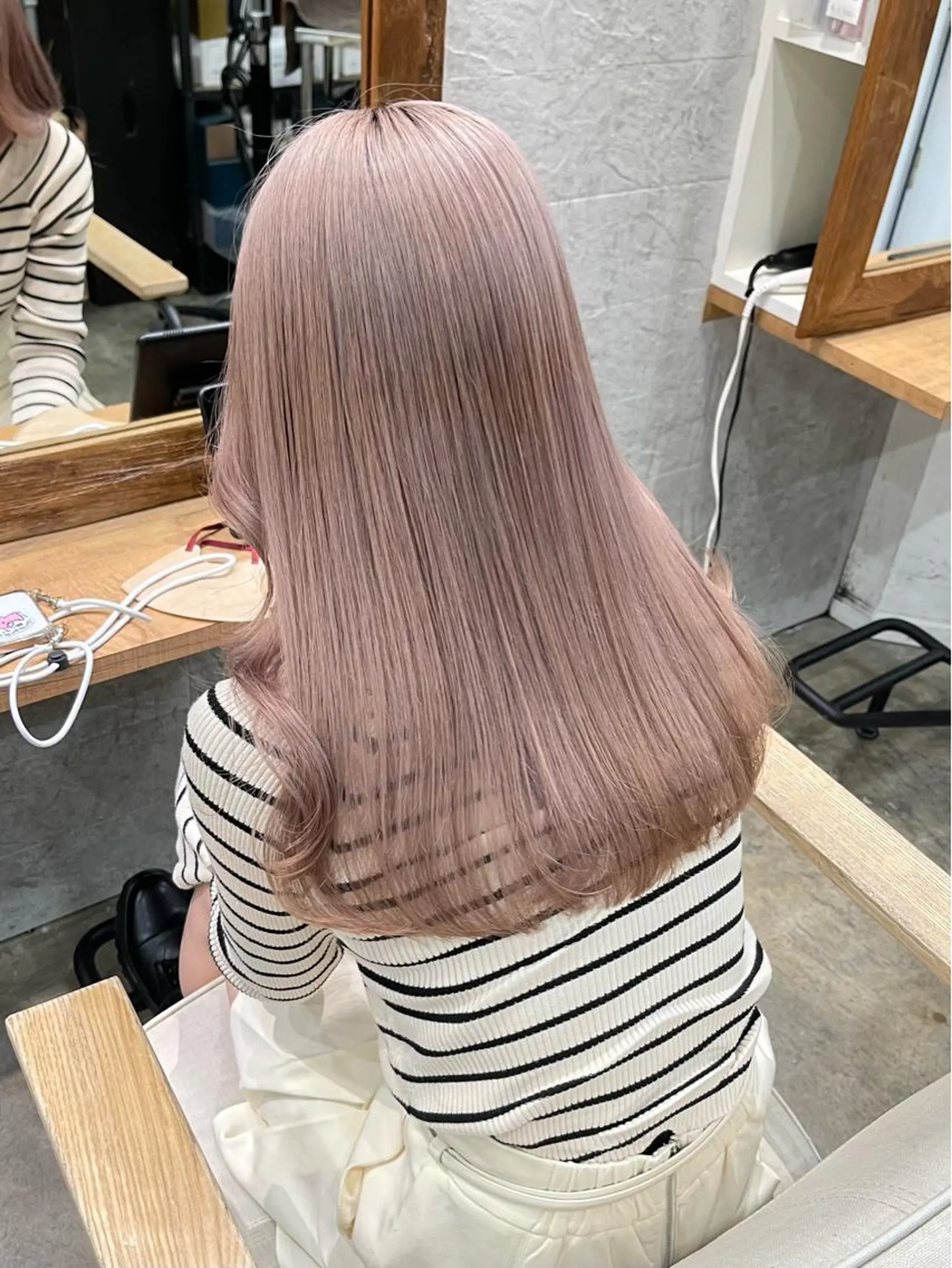 ロング カラー ヘアアレンジ ピンクカラー キダアヤカ/ 梅田/ベージュカラーのヘアスタイル