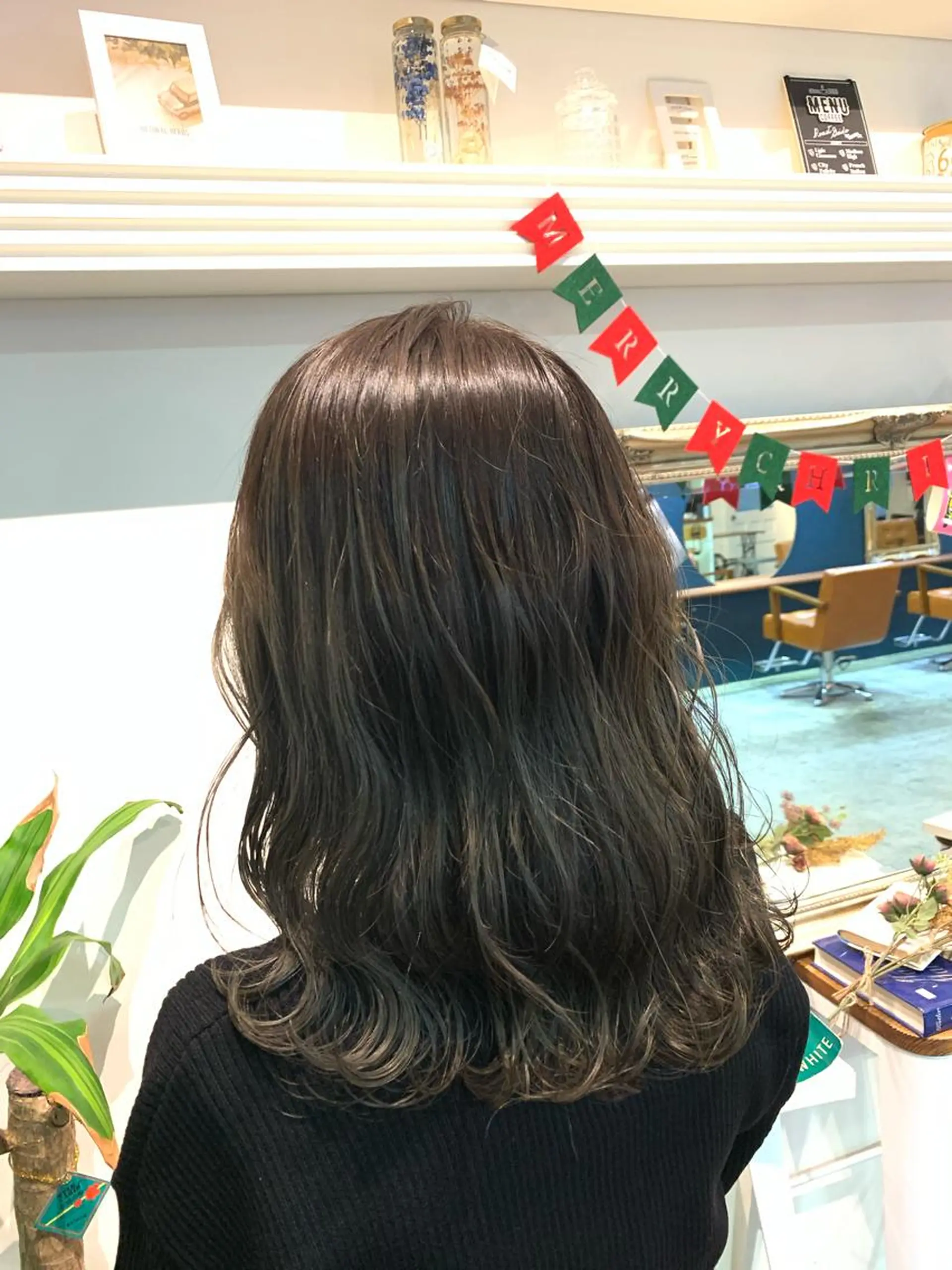 セミロング ヘアカラー トリートメント ヘッドスパ ヘアセット 大宮/山口 竣也のヘアスタイル