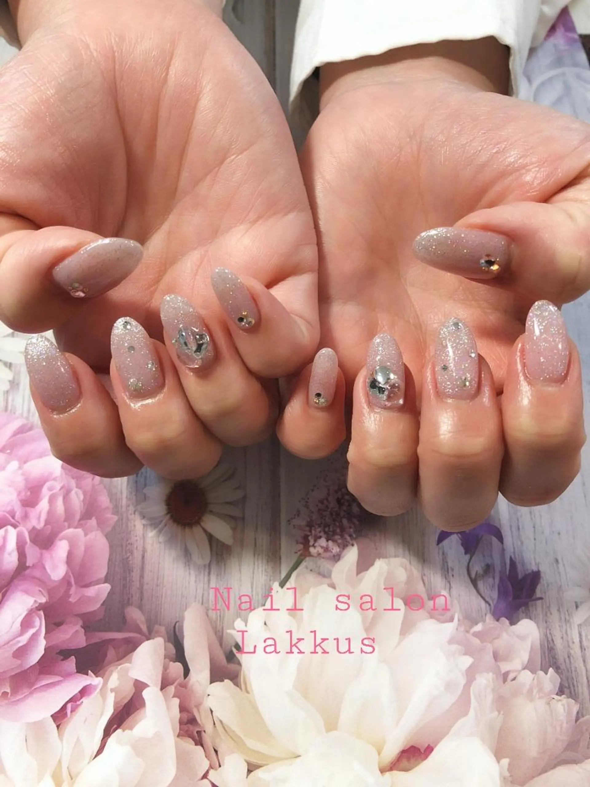 ネイル ハンドネイル Lakkus T－Mのネイルデザイン